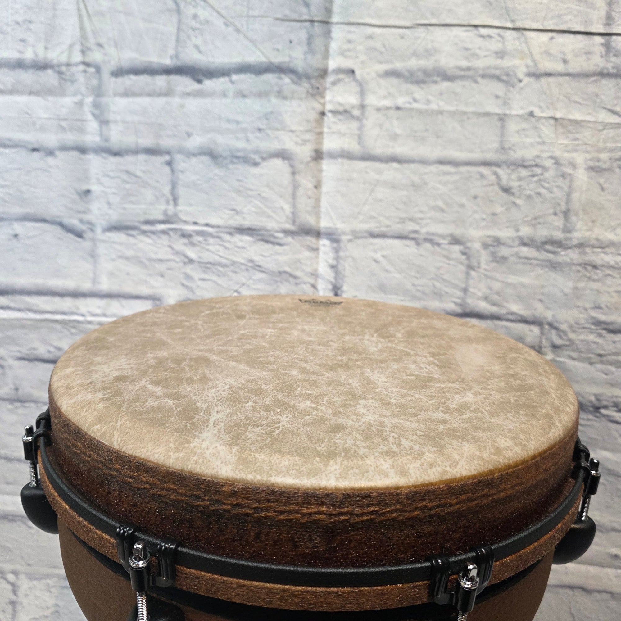 Remo 16" Mondo Earth Djembe w/ soft case