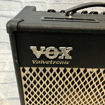 Vox AD30VT Valvetronix 30W 1x10 Modeling Guitar Combo Amp