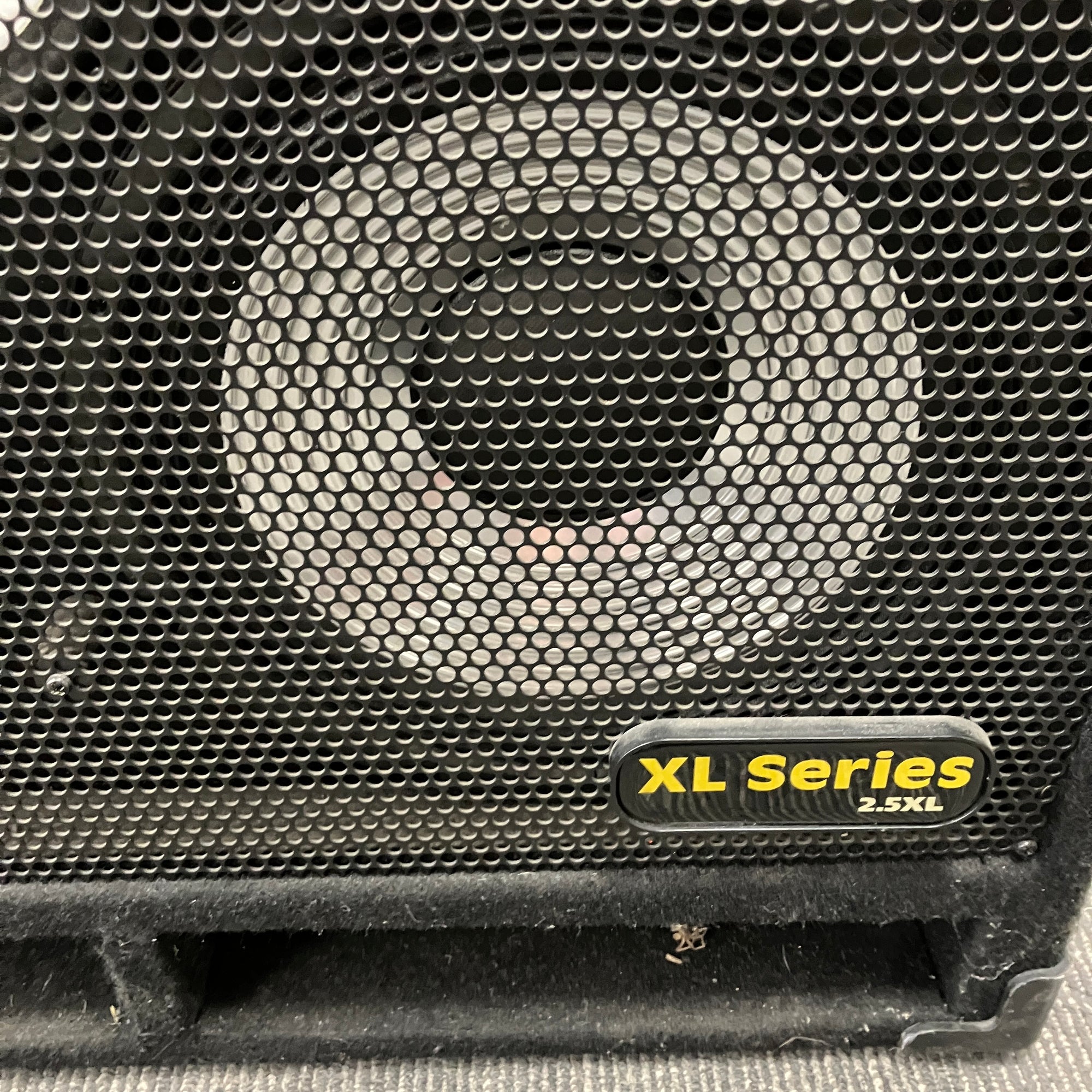 Hartke XL Series 210 Cabinet Bass Cabinet