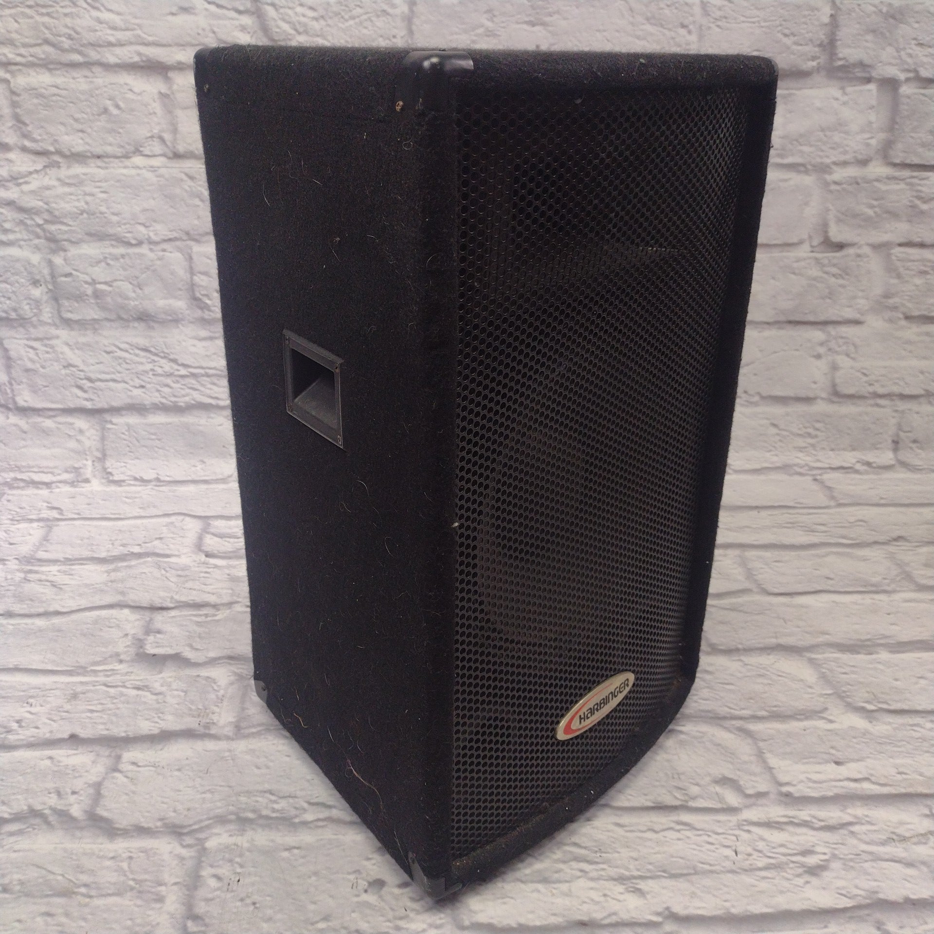 Harbinger HA120 4-Channel Powered Mixer w/ Speakers