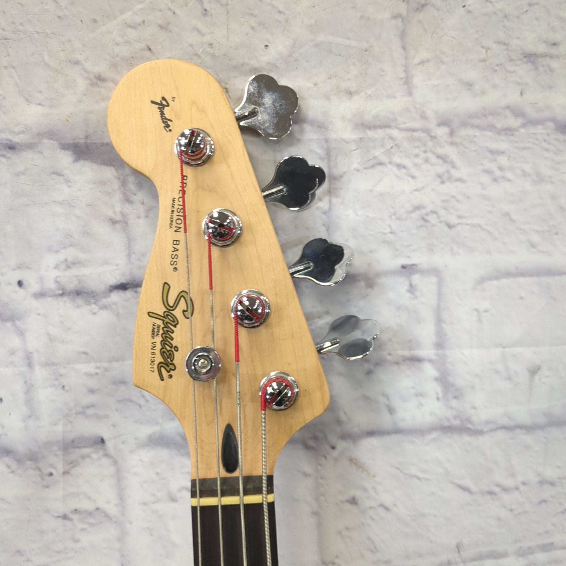 Squier Precision Left Handed 4 String Bass Made in Korea