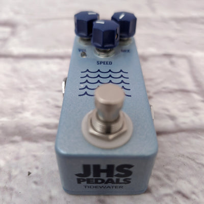 JHS Tidewater Tremolo V1 Modulation Pedal