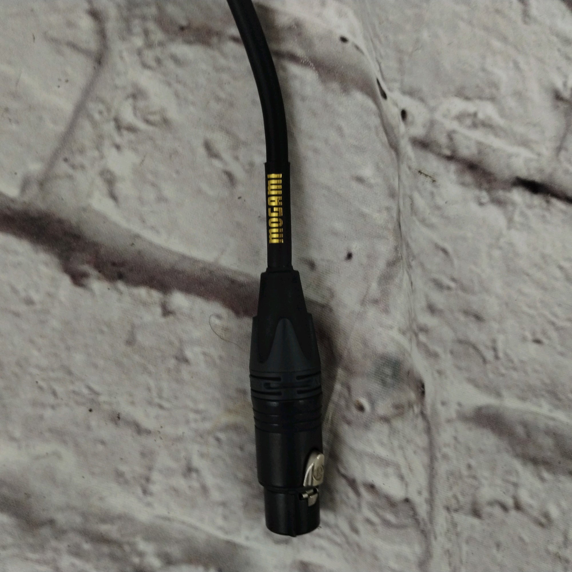 Mogami 15 Ft Female XLR to 1/4" TRS Cable