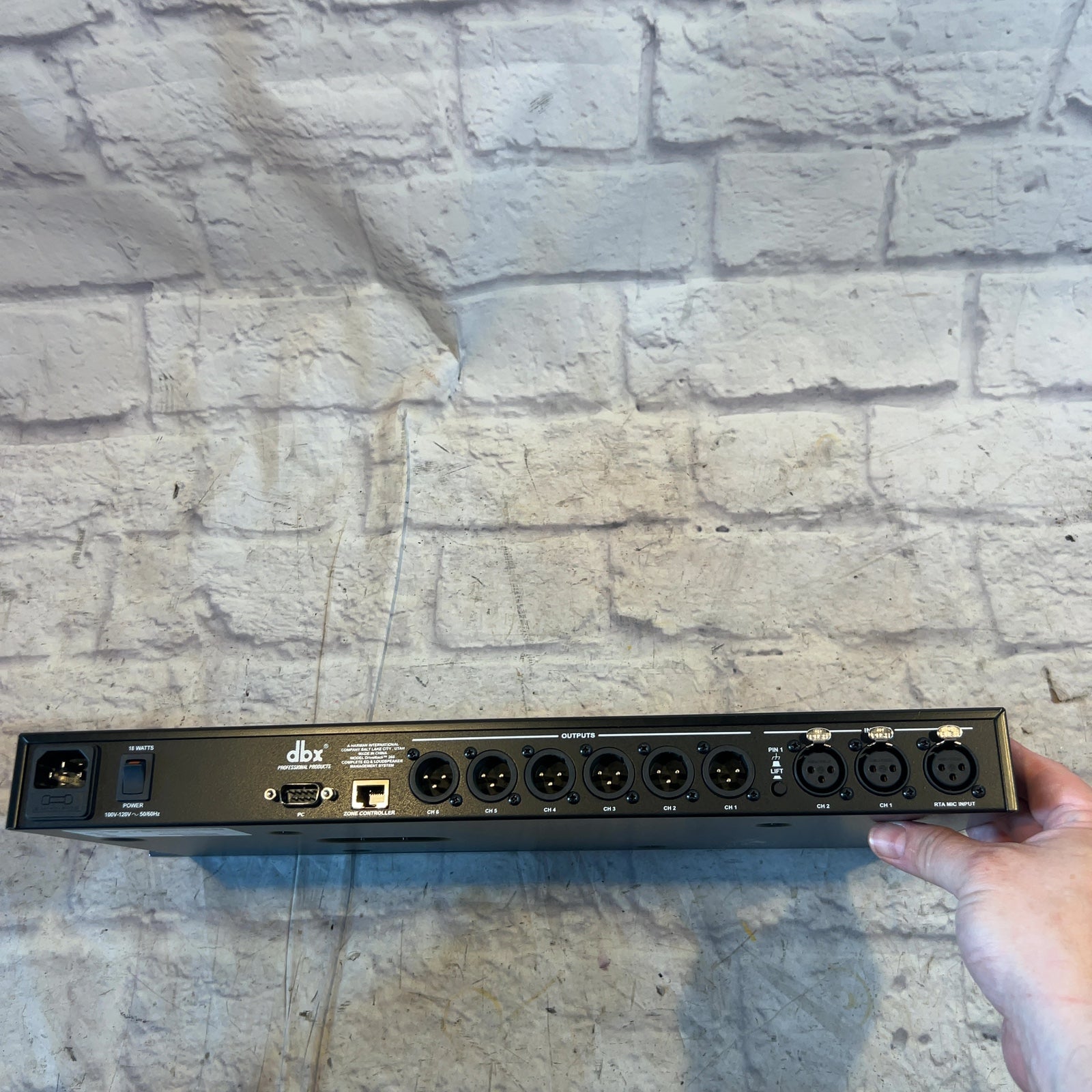 DBX Driverack 260 Loudspeaker Management System