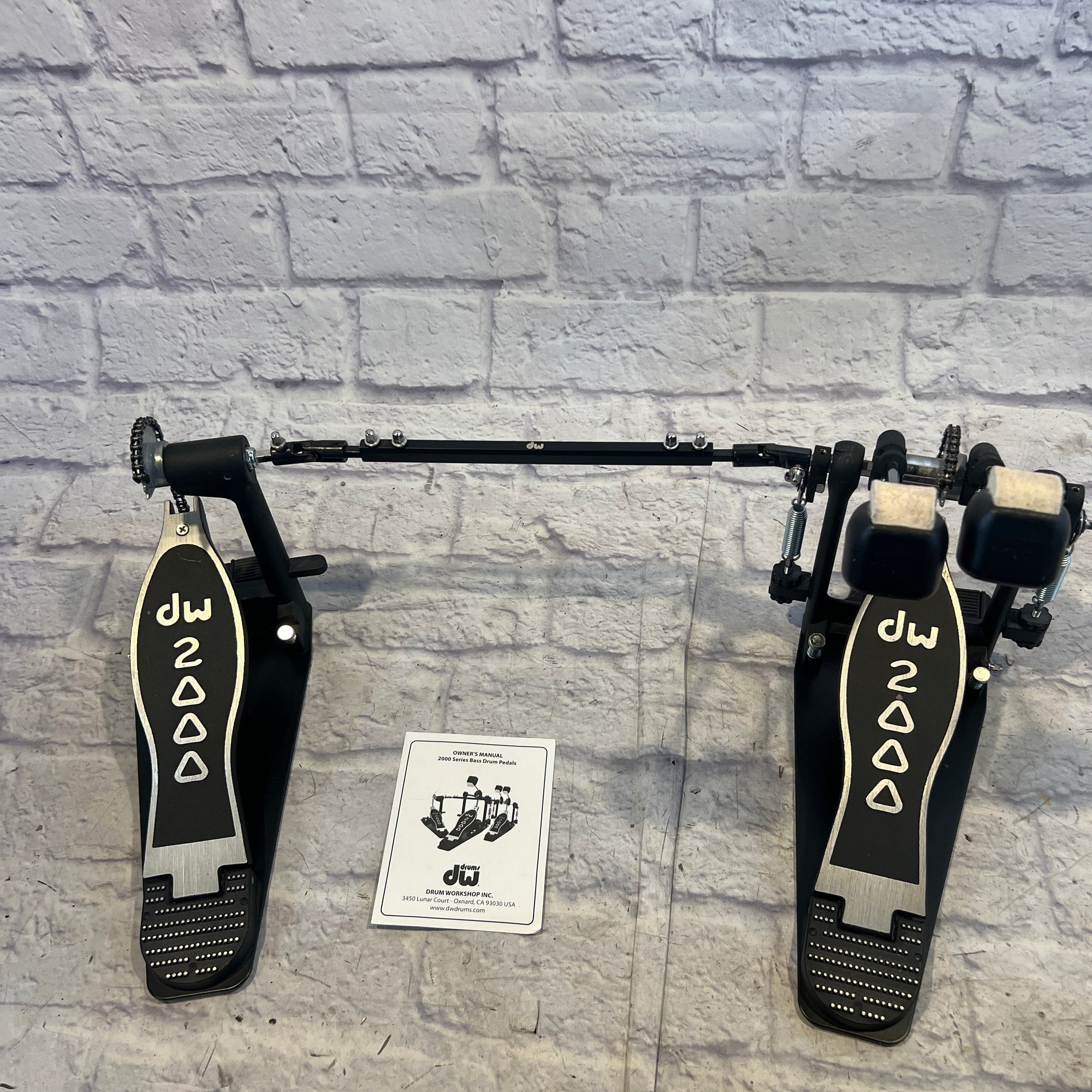 DW 2000 Series Double Kick Pedal
