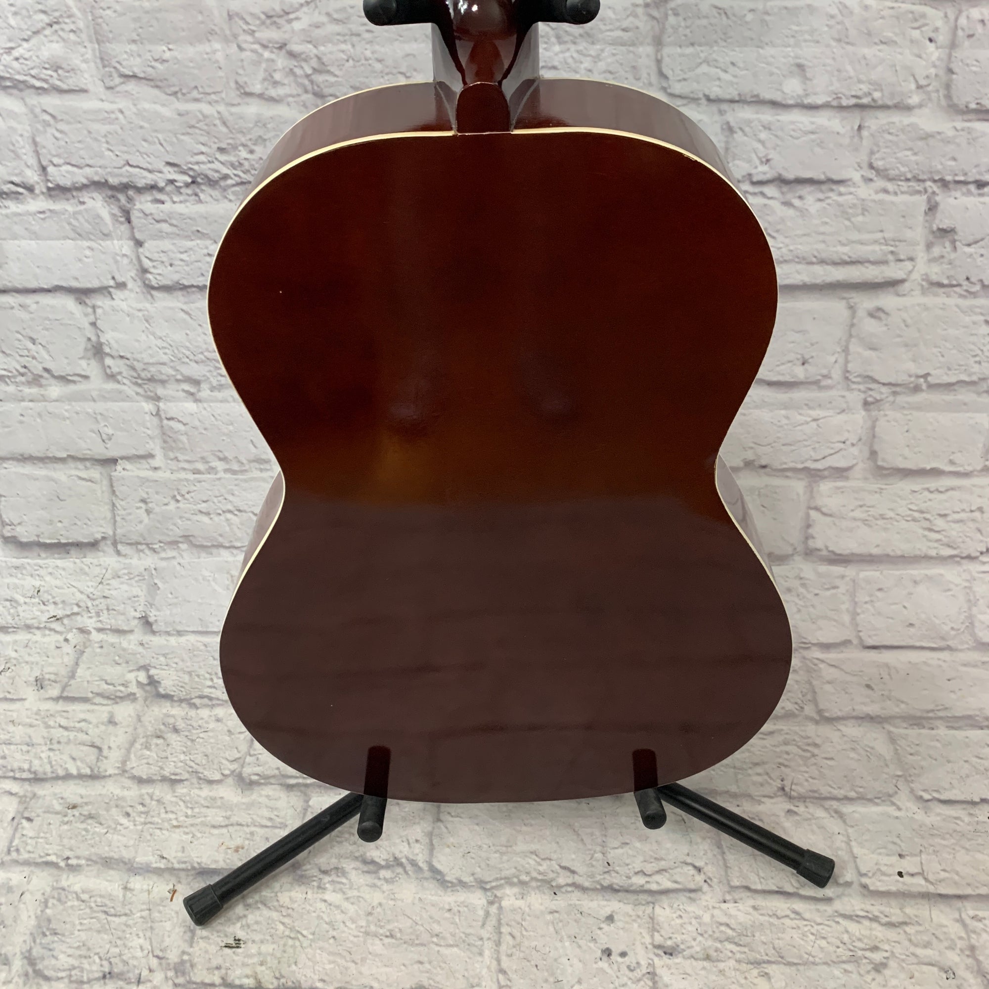 Unknown Japanese Classical Guitar w/case + strap