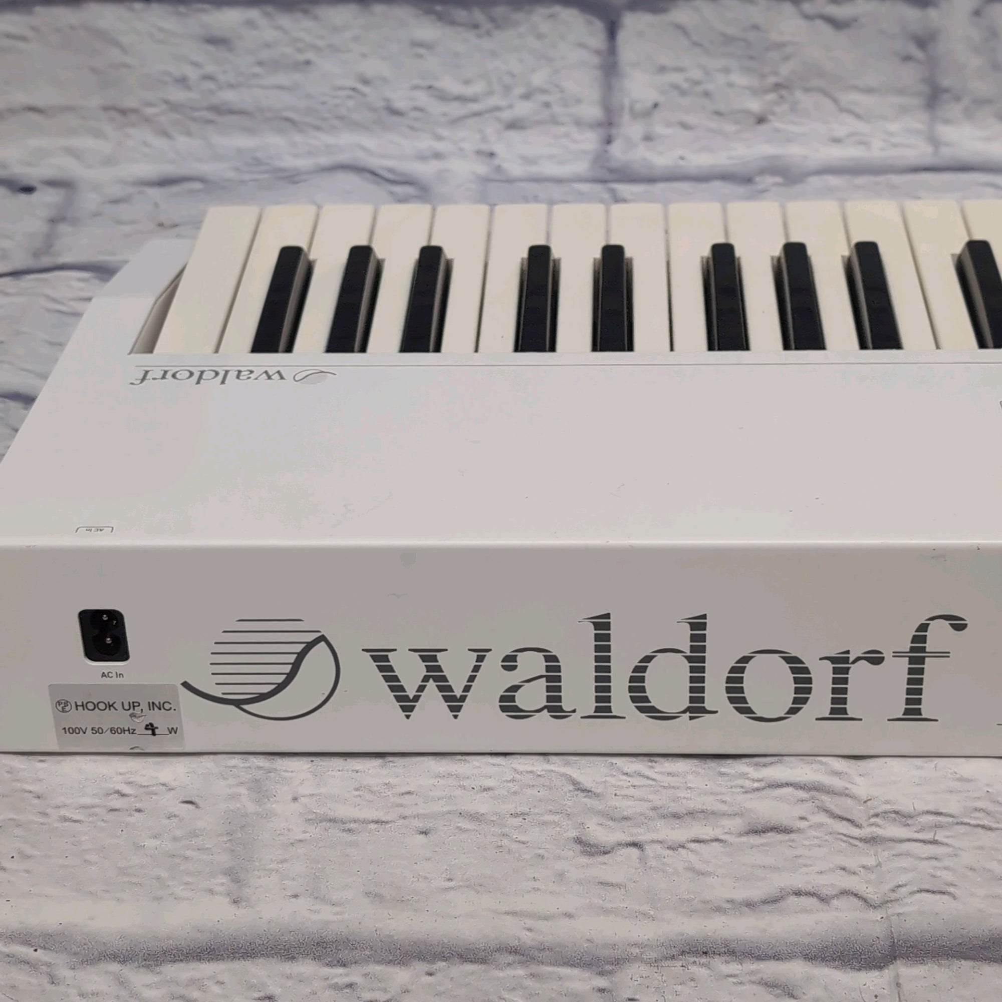 Waldorf Blofeld Synthesizer 49 Key Synthesizer