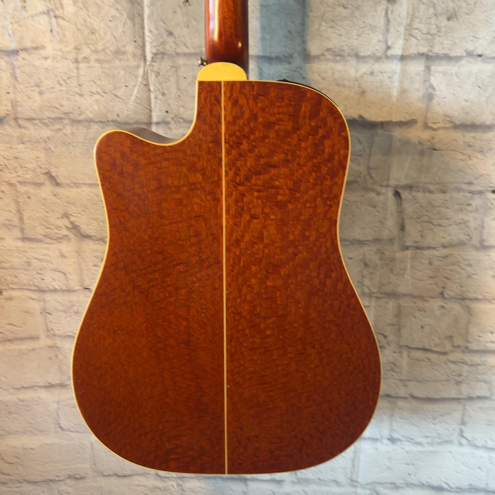 Takamine EN12C-12 12-String Acoustic Guitar with Case