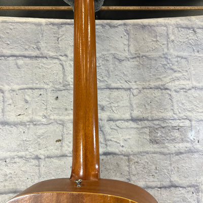 Taylor 307 Big Baby Acoustic Guitar SPLITS IN TOP