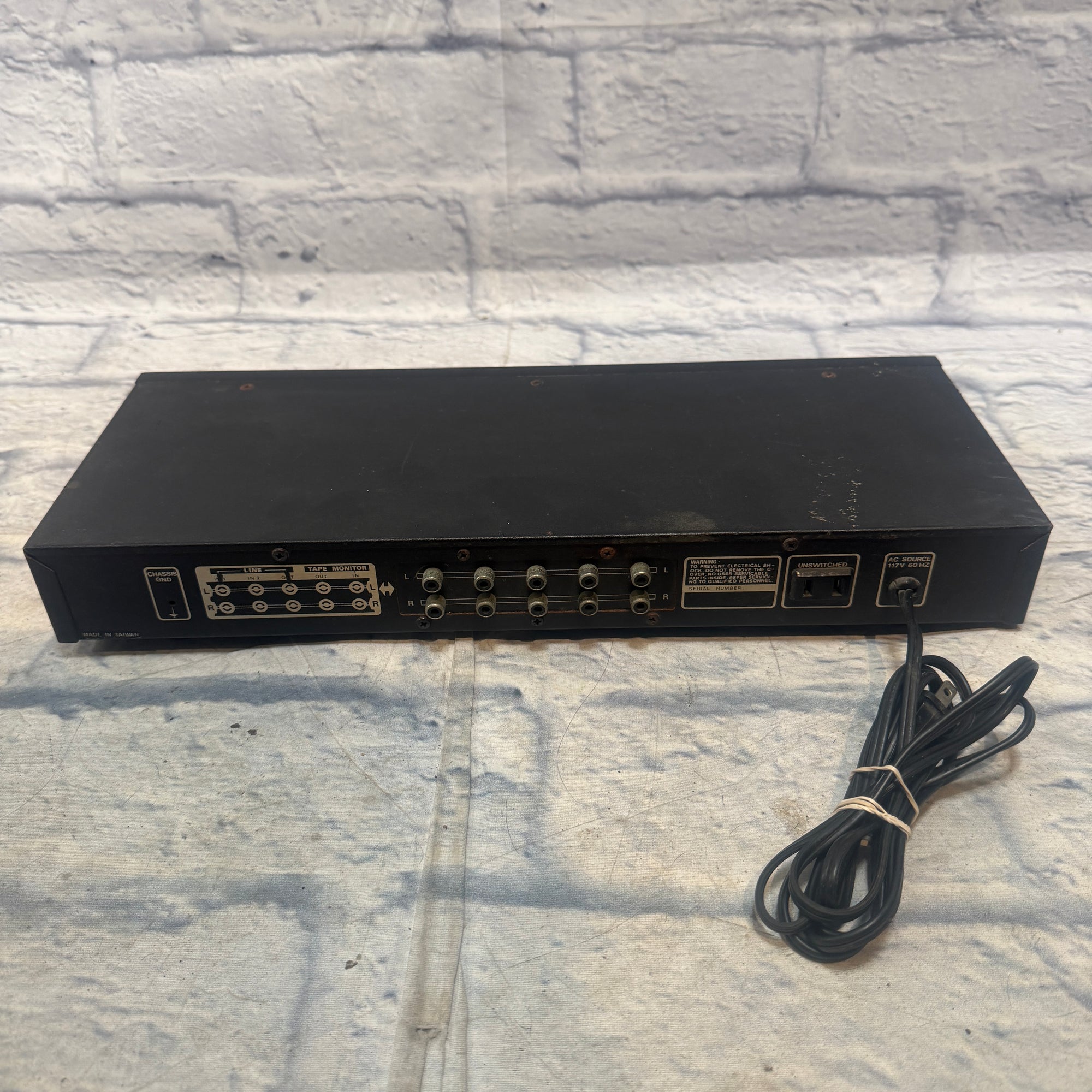 Sentrek  SHQ-4210B 1980 Black