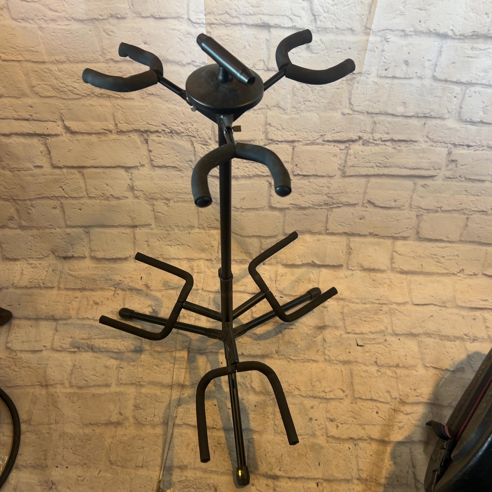 Musicians Gear Triple Guitar Stand