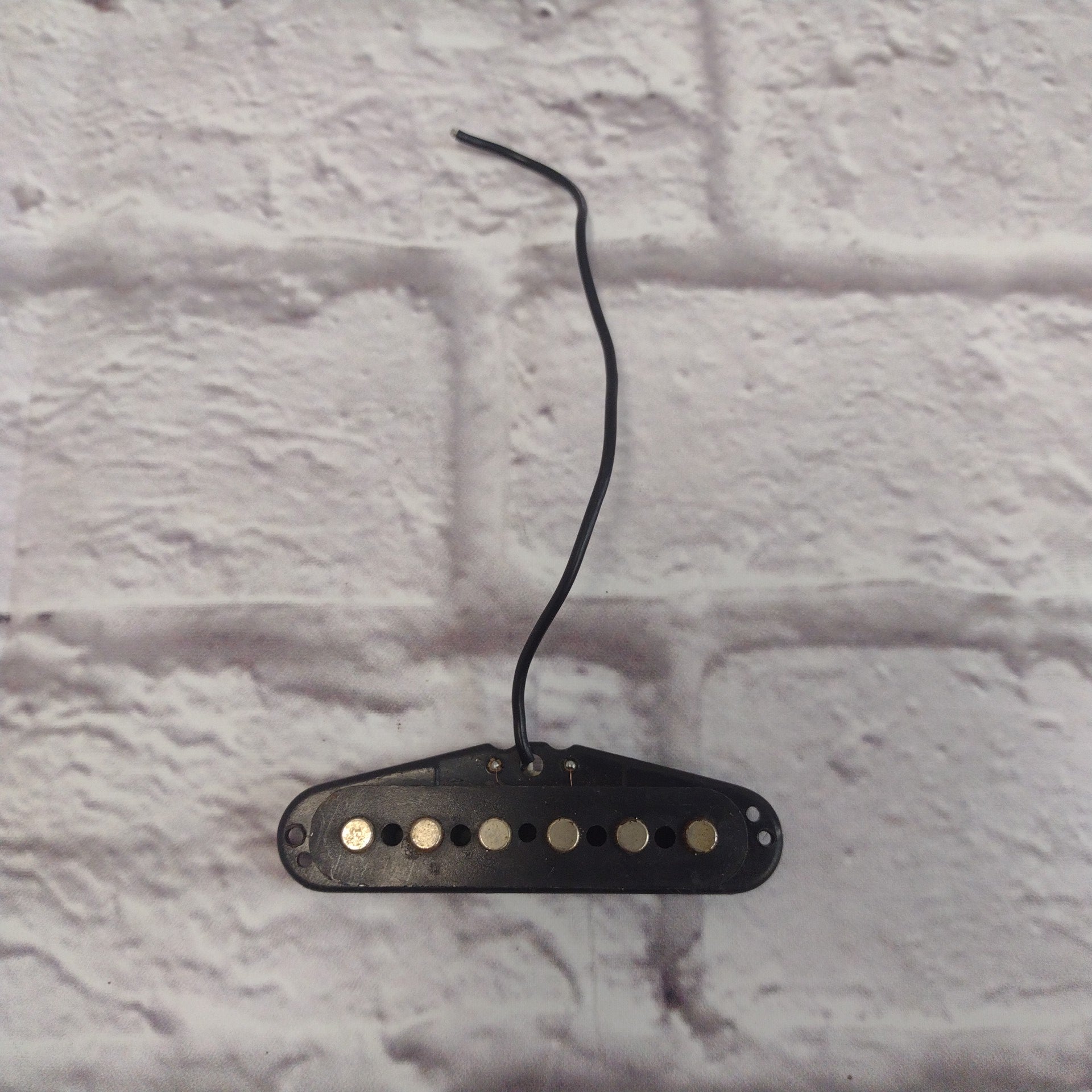 Unknown Single Coil Strat Pickup