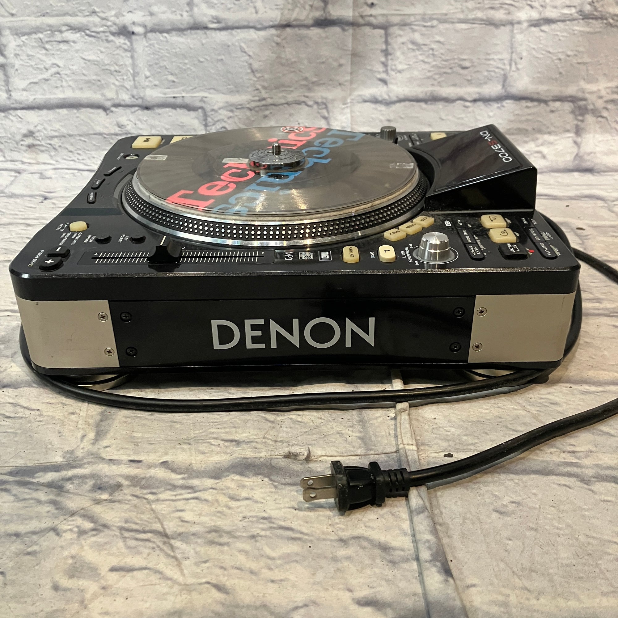 Denon DN-S3700 CDJ / DJ Turntable