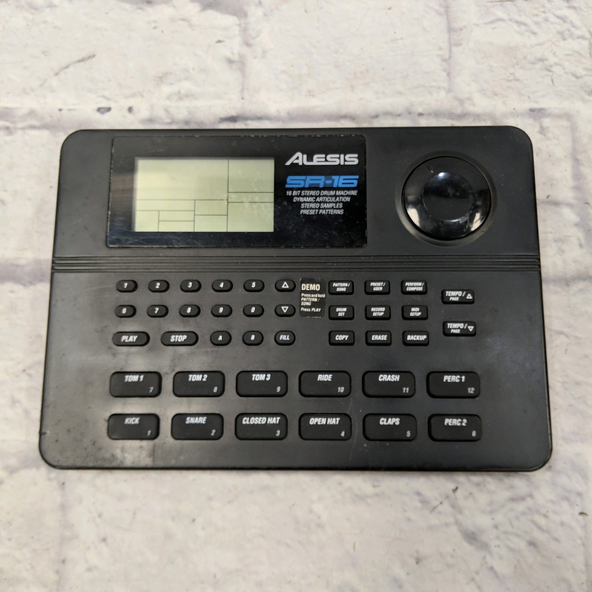 Alesis SR-16 Electric Drum Machine w/ Power Supply