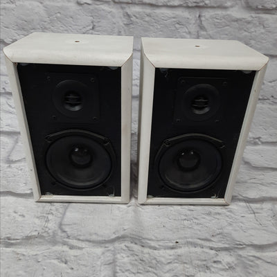 Unknown White Near Field Monitors (Pair)