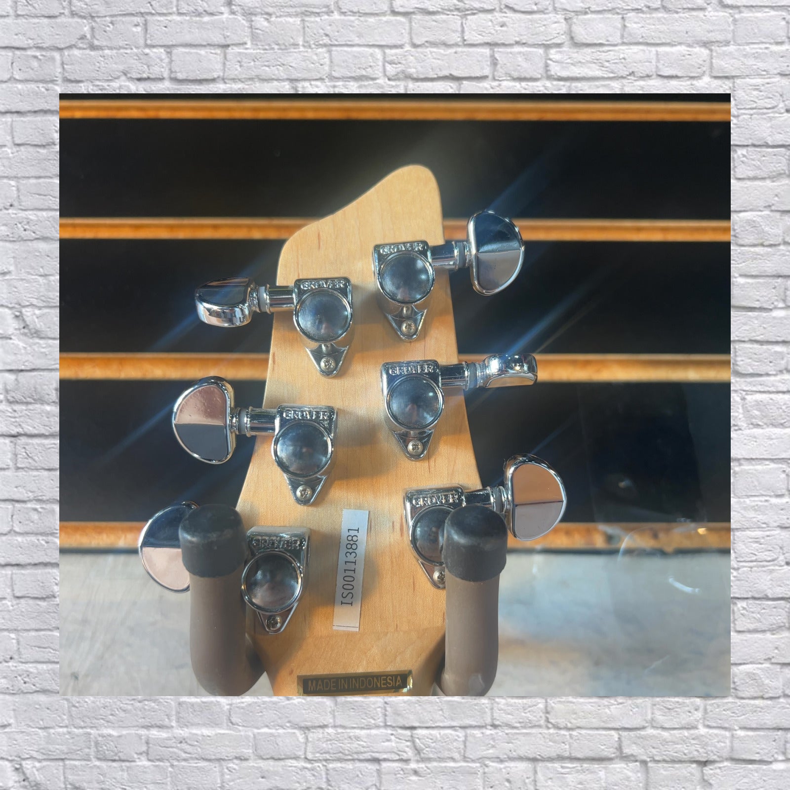 Washburn BT-4 Maverick Series Electric Guitar