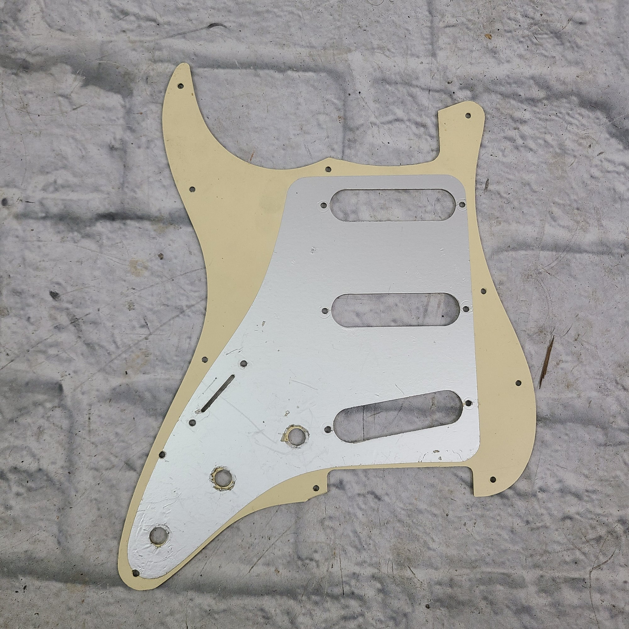 Unknown Stratocaster SSS  Pickguard