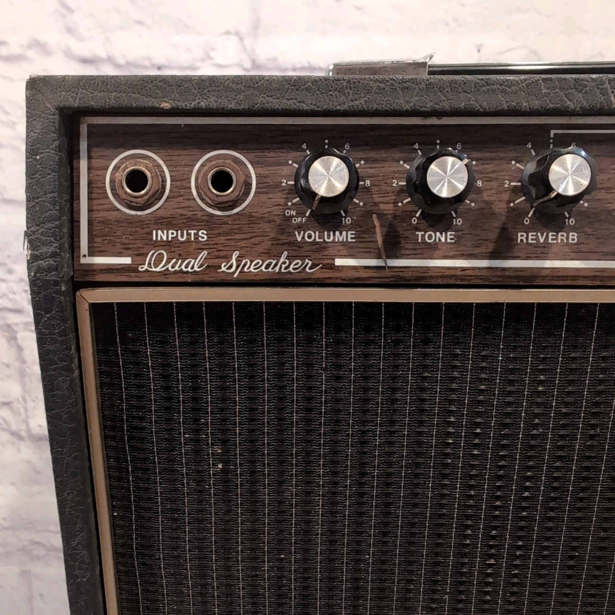 Teisco Vintage CM-88 Checkmate 88 2x8 Solid State Guitar Combo Amp