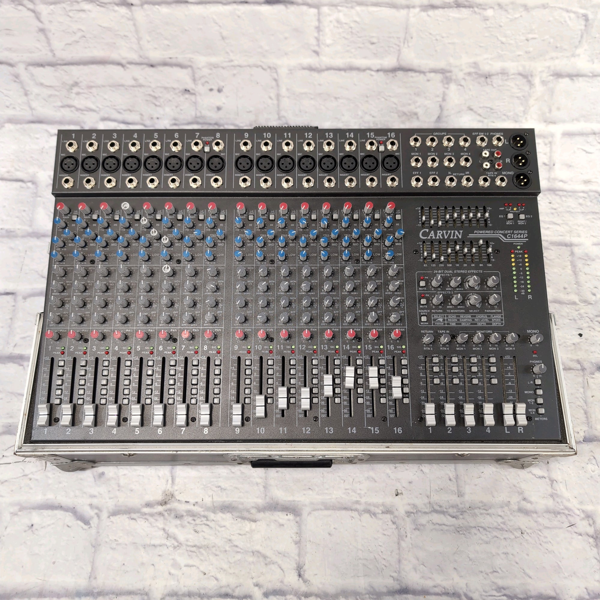Carvin Concert Series C1644P Powered Mixer w/ Road Case