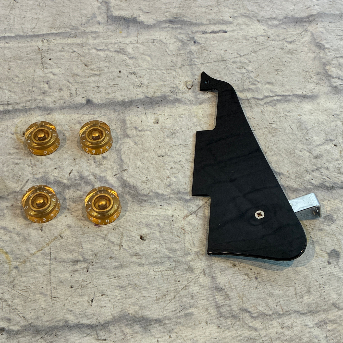 Unknown Black Les Paul Pickguard with Mounting Bracket