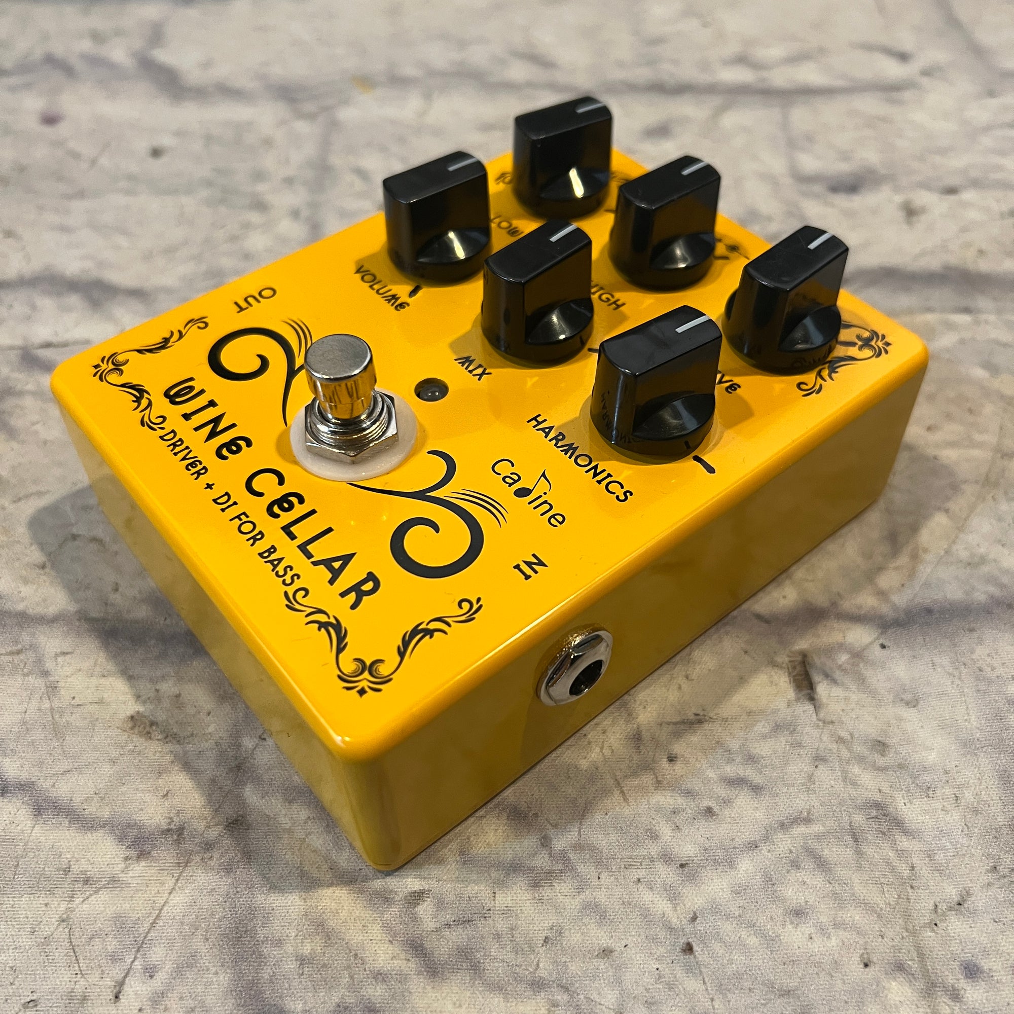 Caline Wine Cellar Driver + Bass DI Pedal