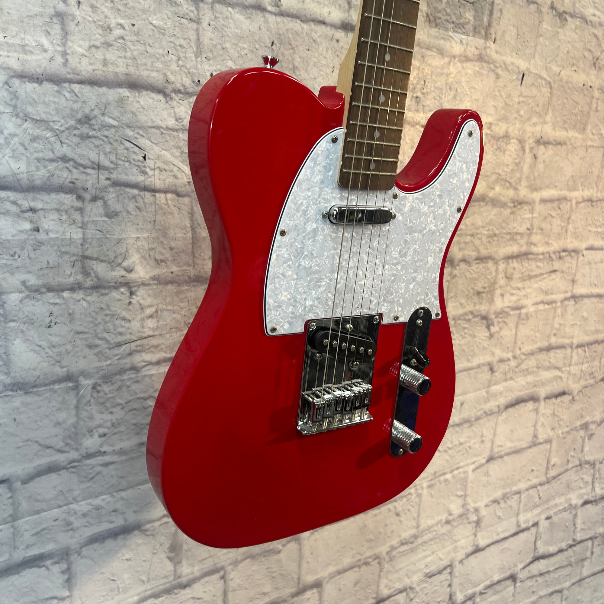 Squier Sonic Telecaster Red with White Pearl Pickguard Electric Guitar