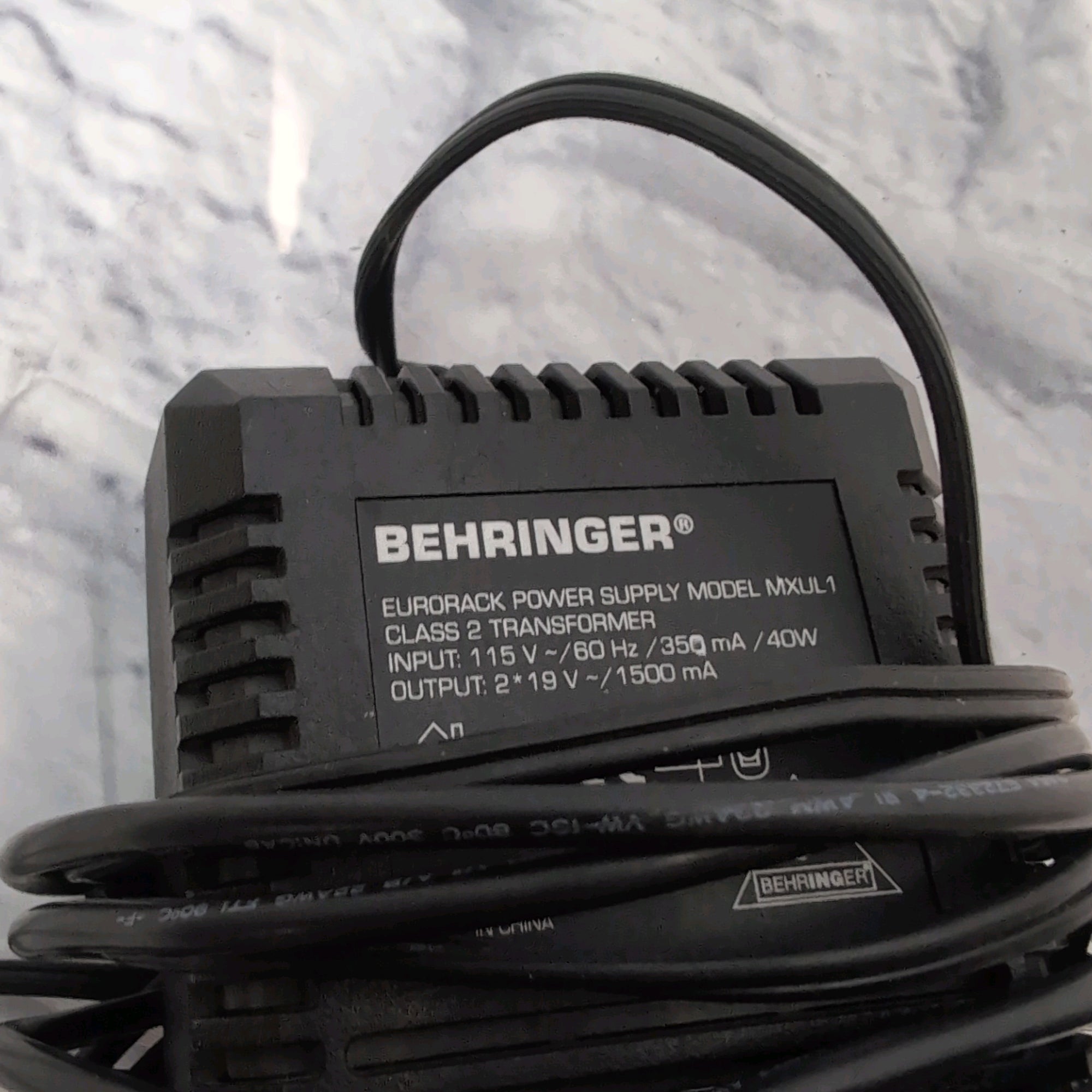 Behringer Eurorack Power Supply MXUL1 V 1500mA Power Supply for
