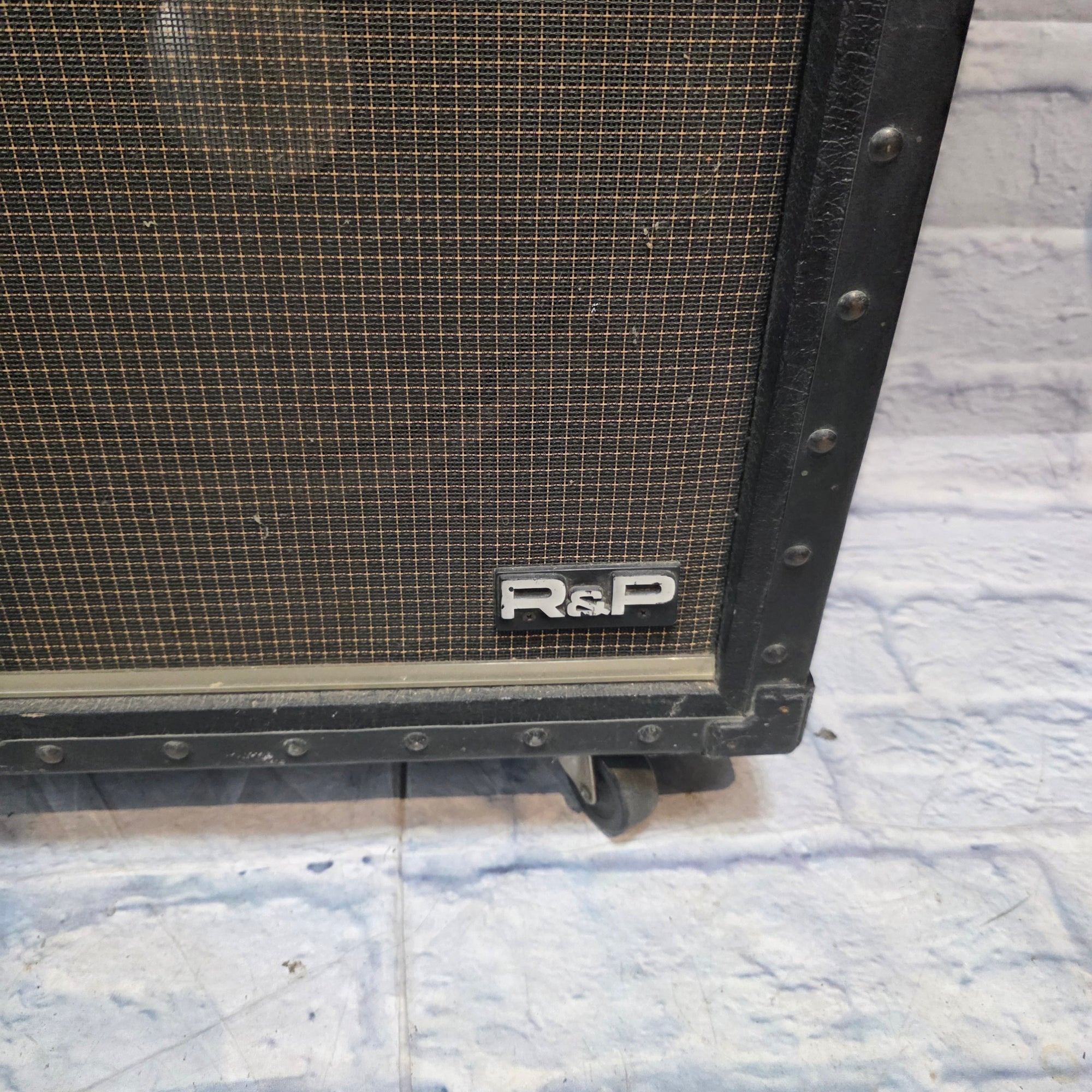 Vintage 1980 Roland Jazz Chorus 120 Guitar Combo Amp