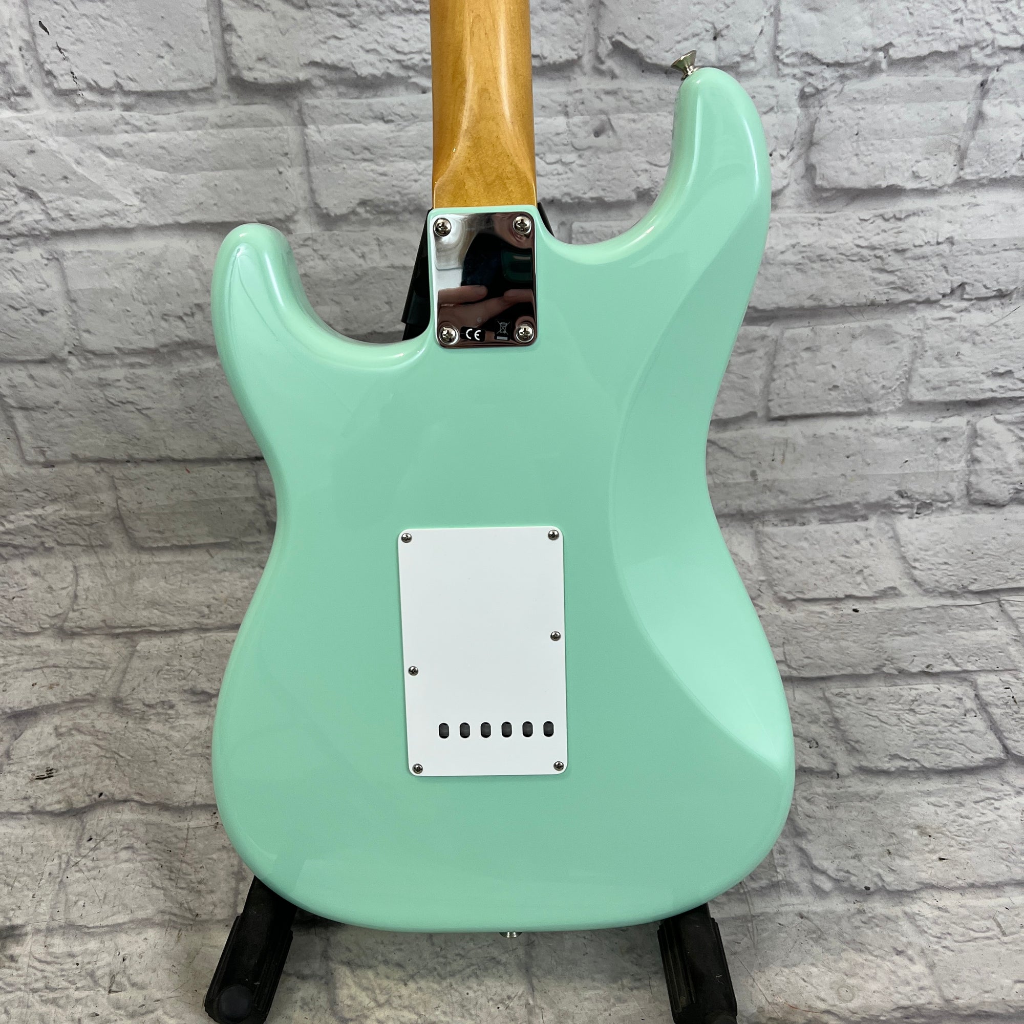 Fender Vintera 60s Stratocaster Electric Guitar