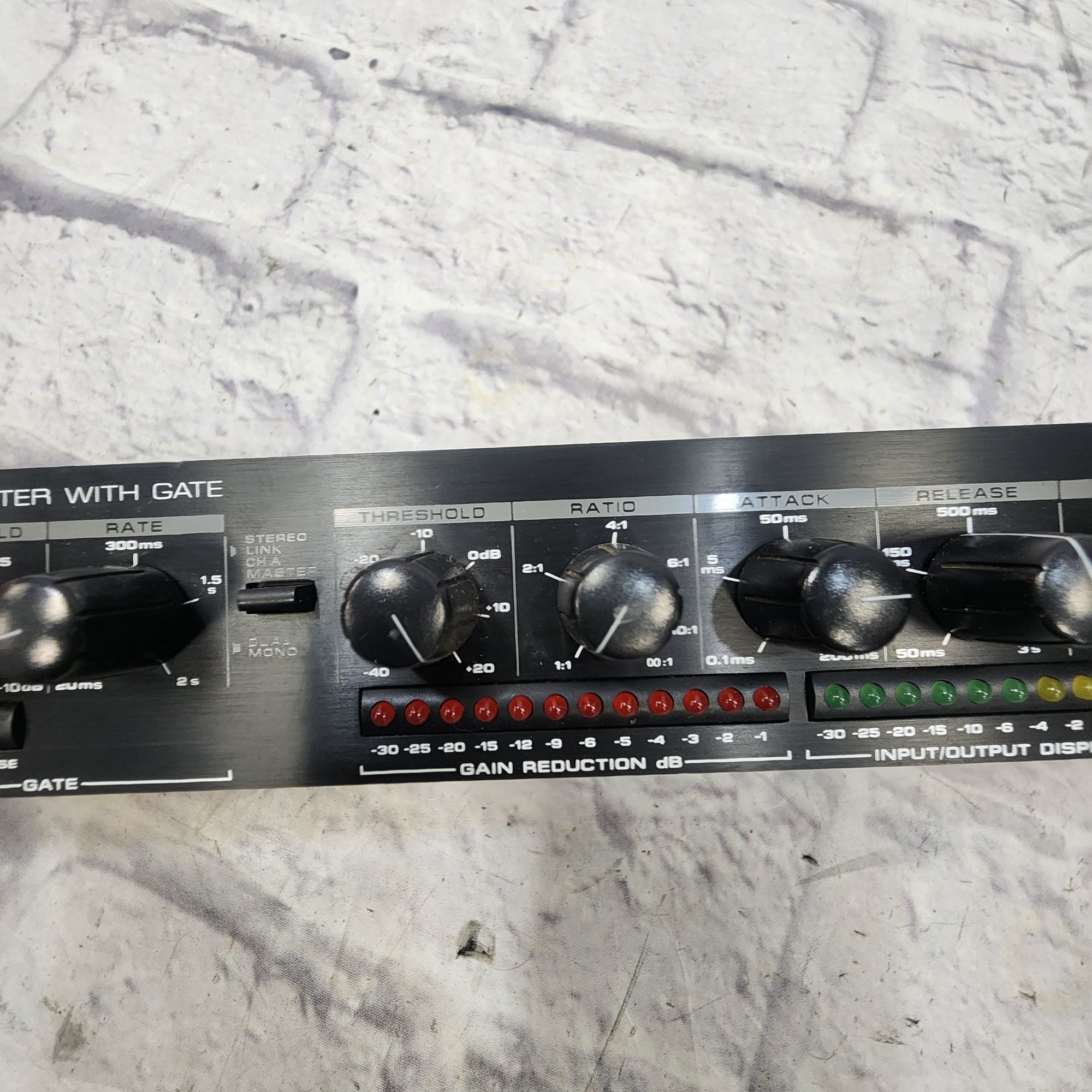 Alesis 3630 Rack Compressor
