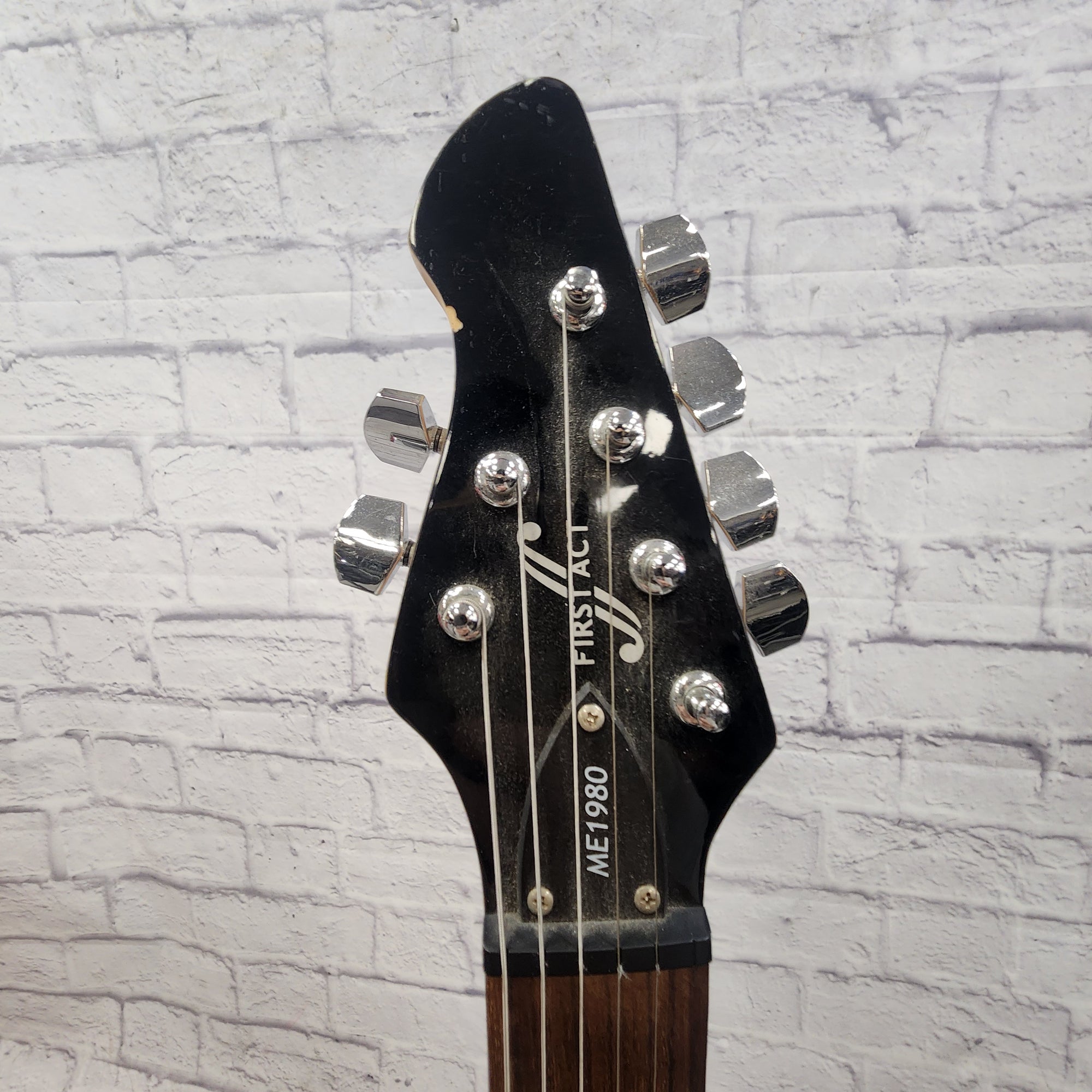 First Act ME1980 Solid Body Electric Guitar - Evolution Music