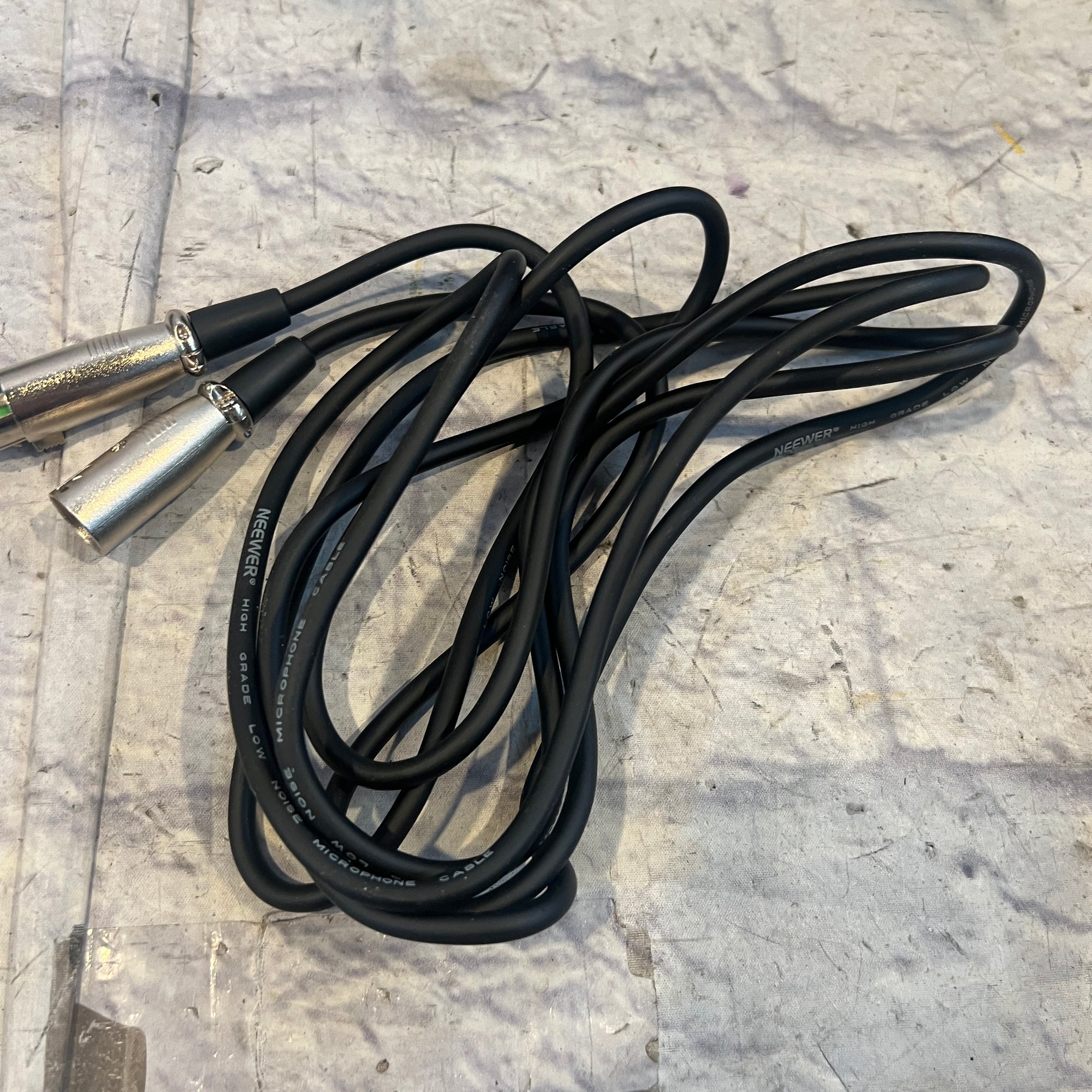 Neewer NW100 Phantom Power Box with XLR Cables