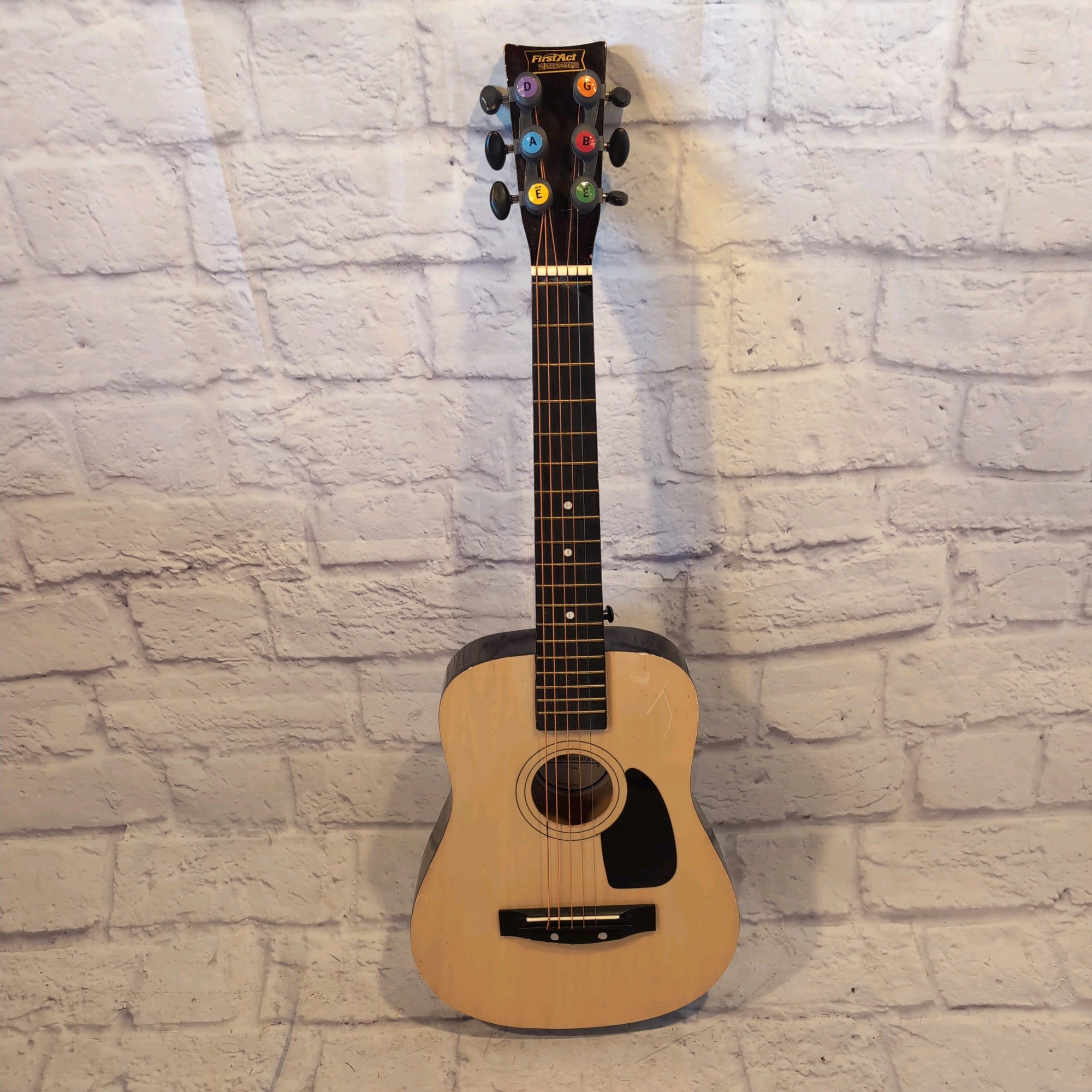 First Act Discovery FG182 Child Size Acoustic Guitar