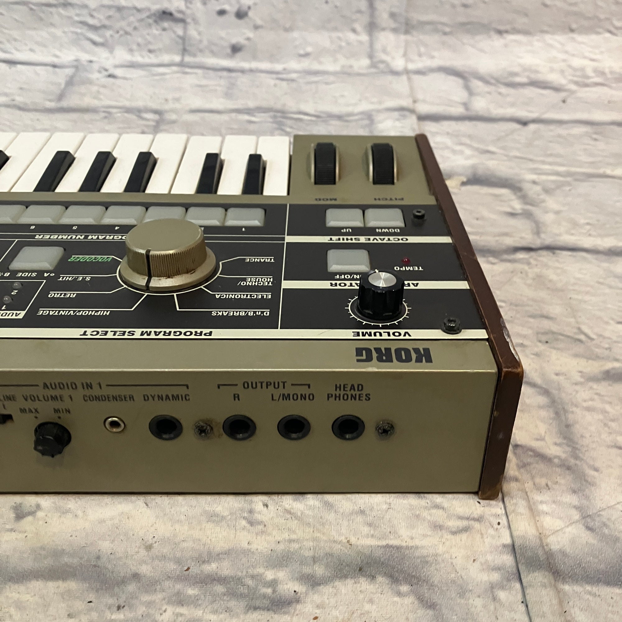 Korg microKORG 37-Key Synthesizer/Vocoder - Evolution Music