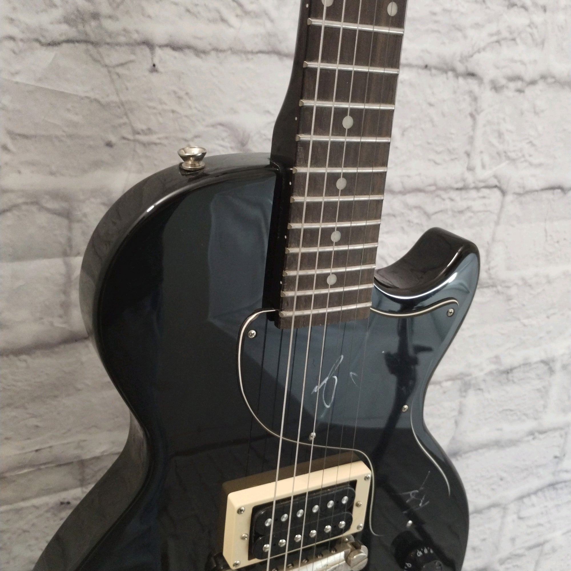 Epiphone Les Paul Junior Model Ebony - Evolution Music