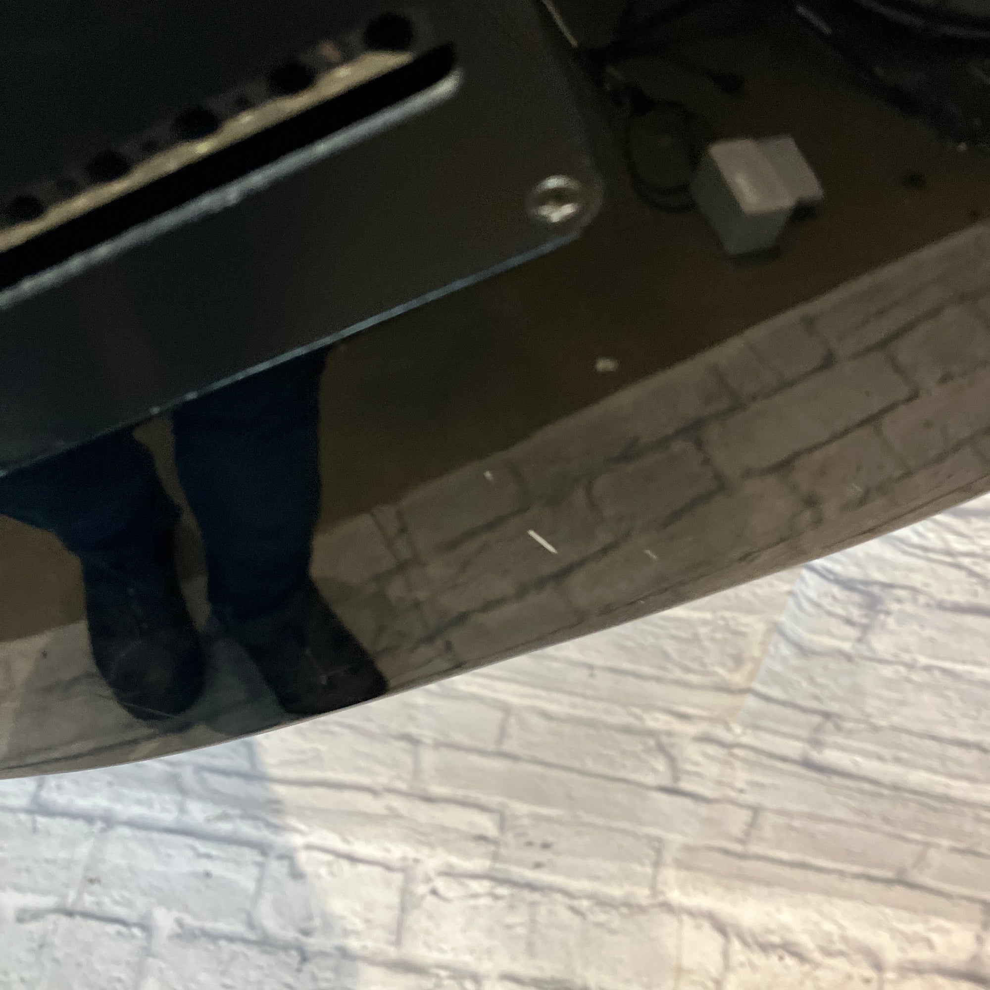 Laguna LE300 Electric Guitar