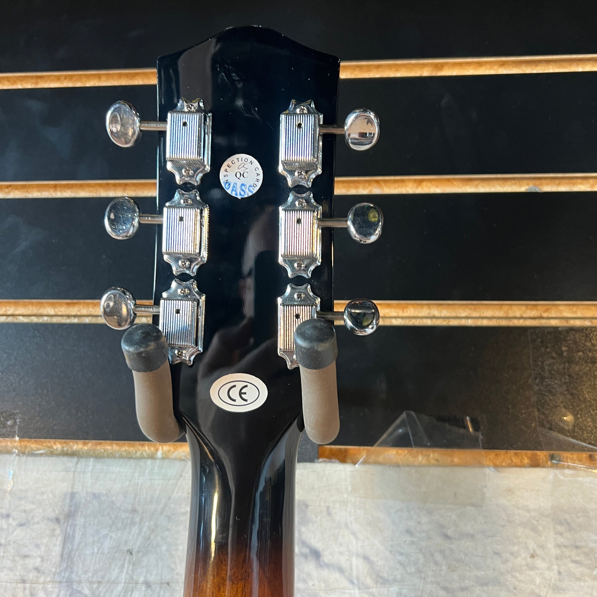 Silvertone 600E AVS Orchestra Acoustic Electric Guitar