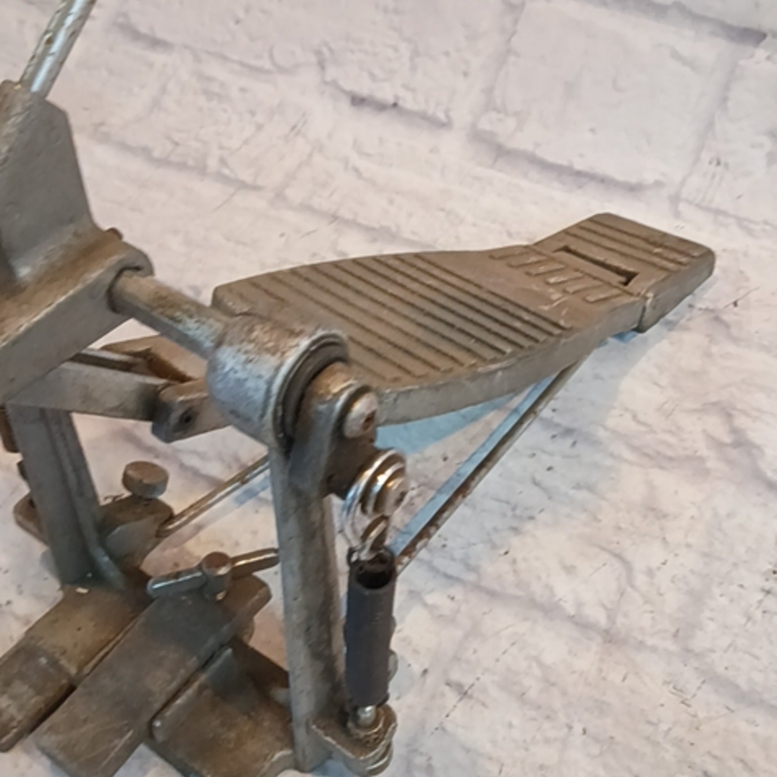 Unknown Bass Drum Pedal