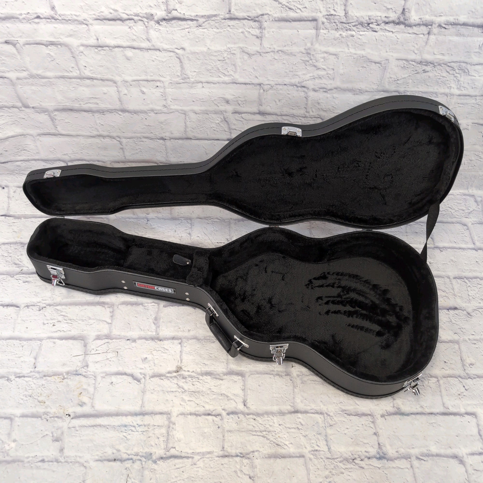 Gator GWE-Classic Classical Acoustic Guitar