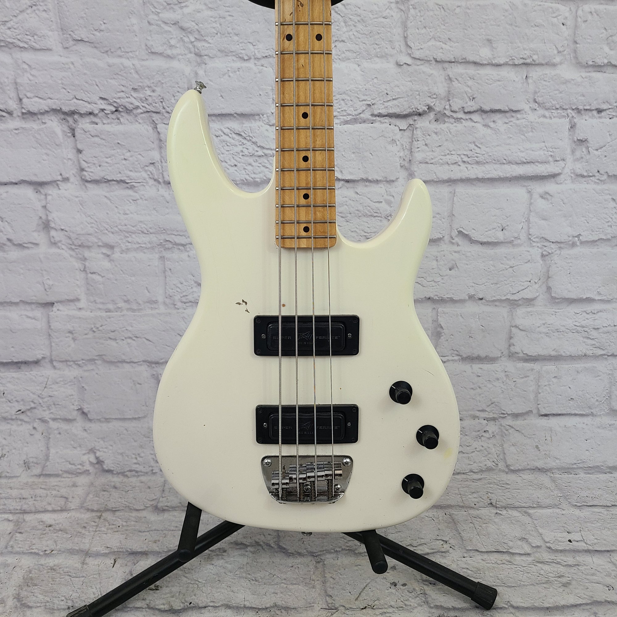 Peavey Foundation 4 String Bass Guitar