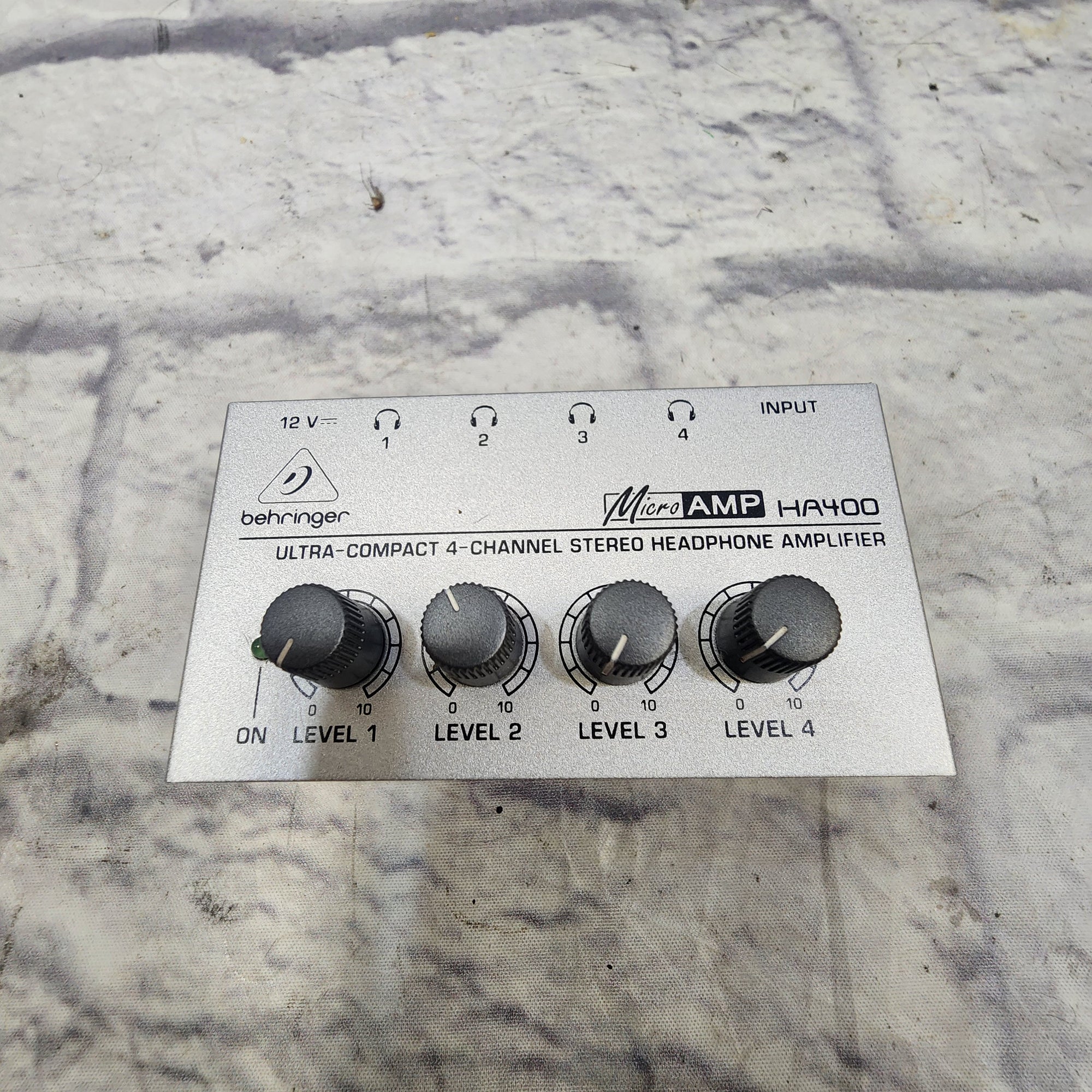 Behringer HA400 MicroAmp Headphone Amp