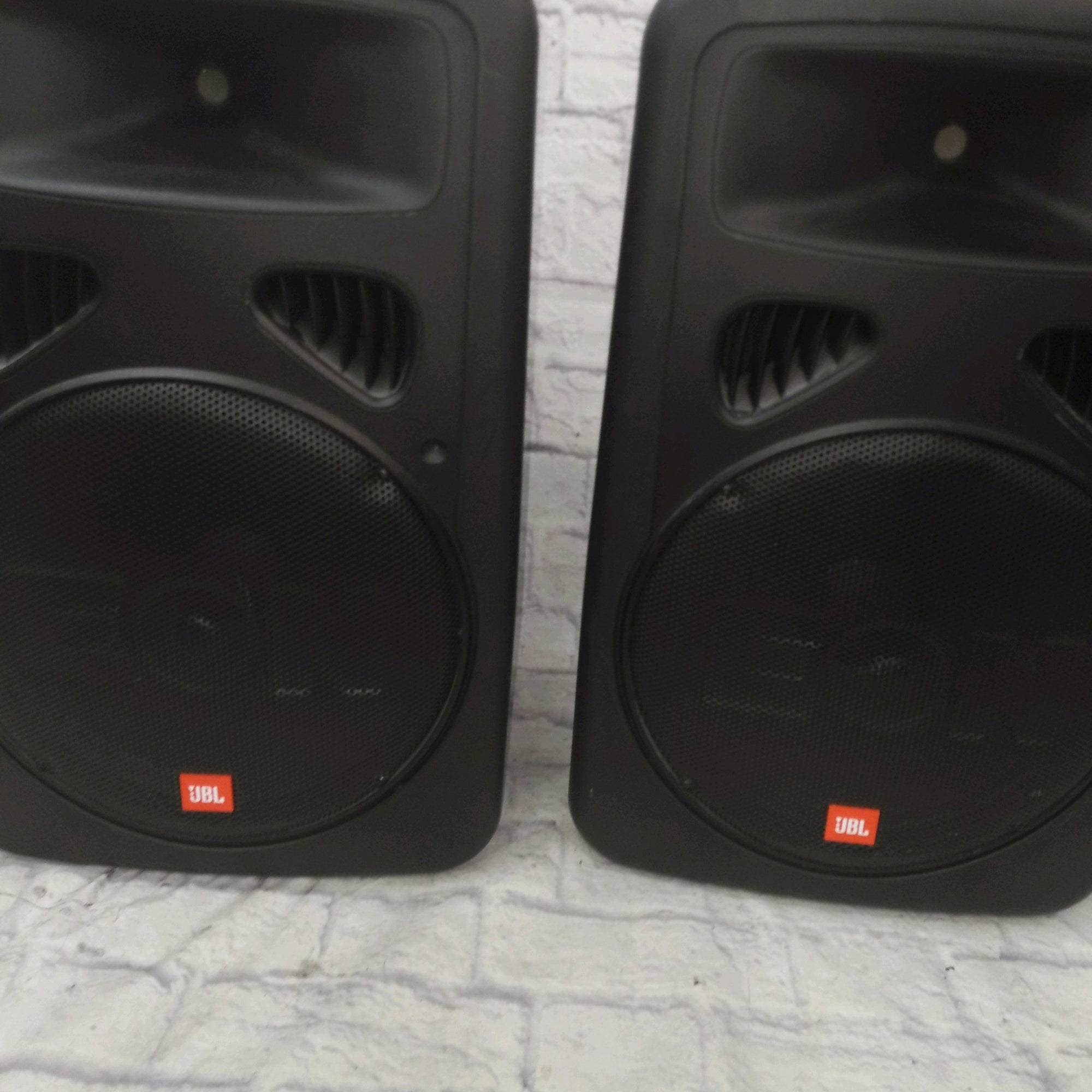 JBL EON15 G2 Powered Pair