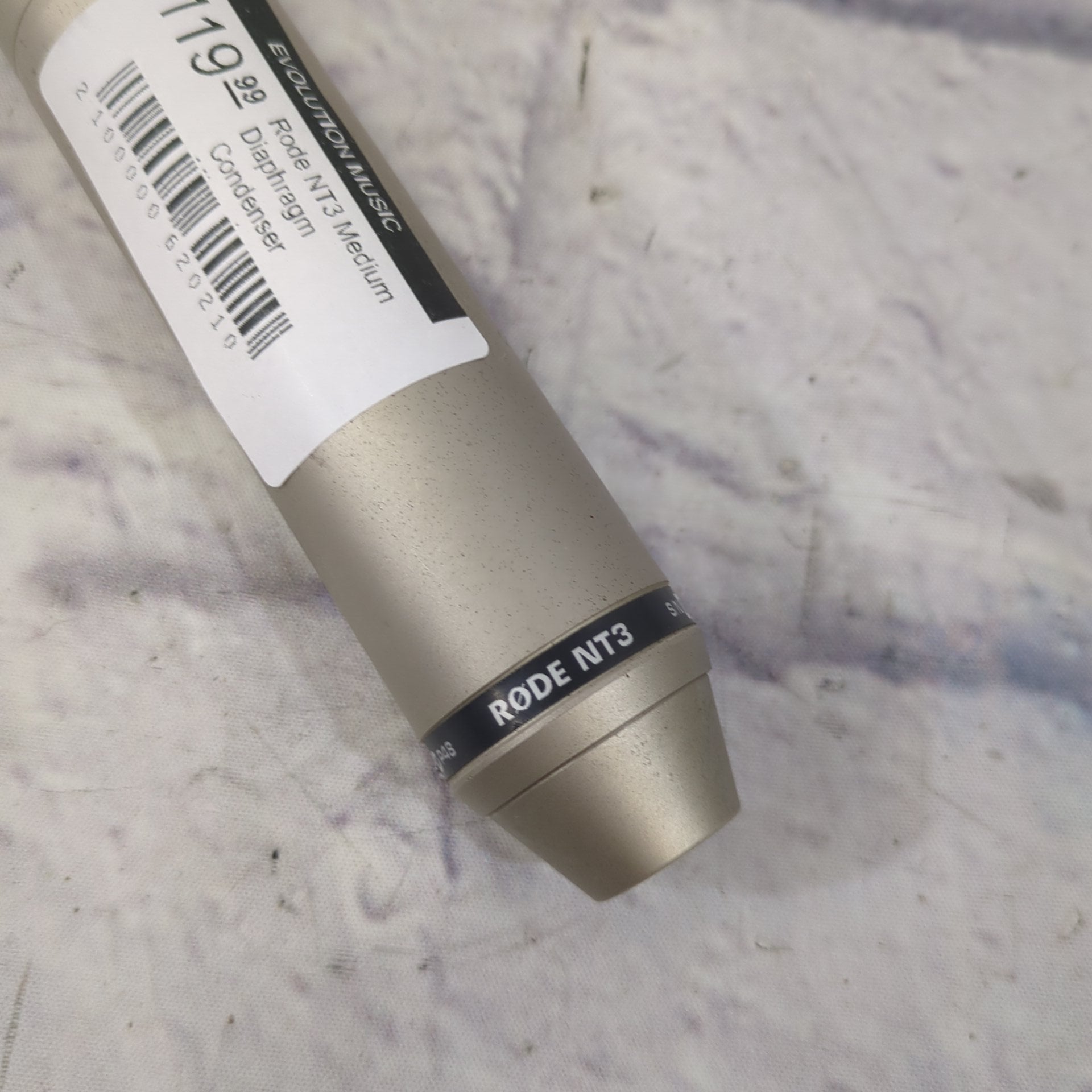 Rode NT3 Medium Diaphragm Condenser Microphone