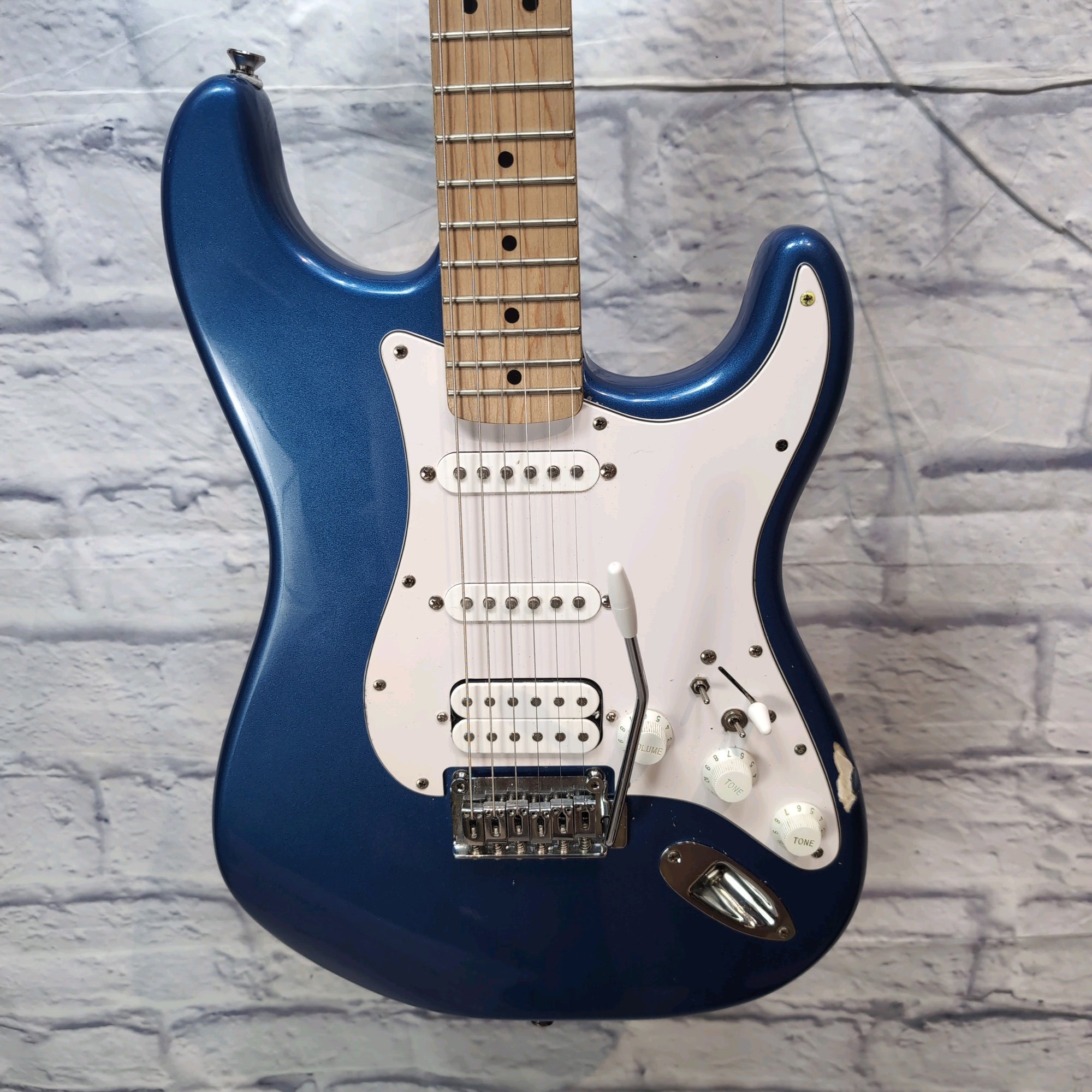 Squier Affinity Stratocaster Lake Placid Blue Electric Guitar