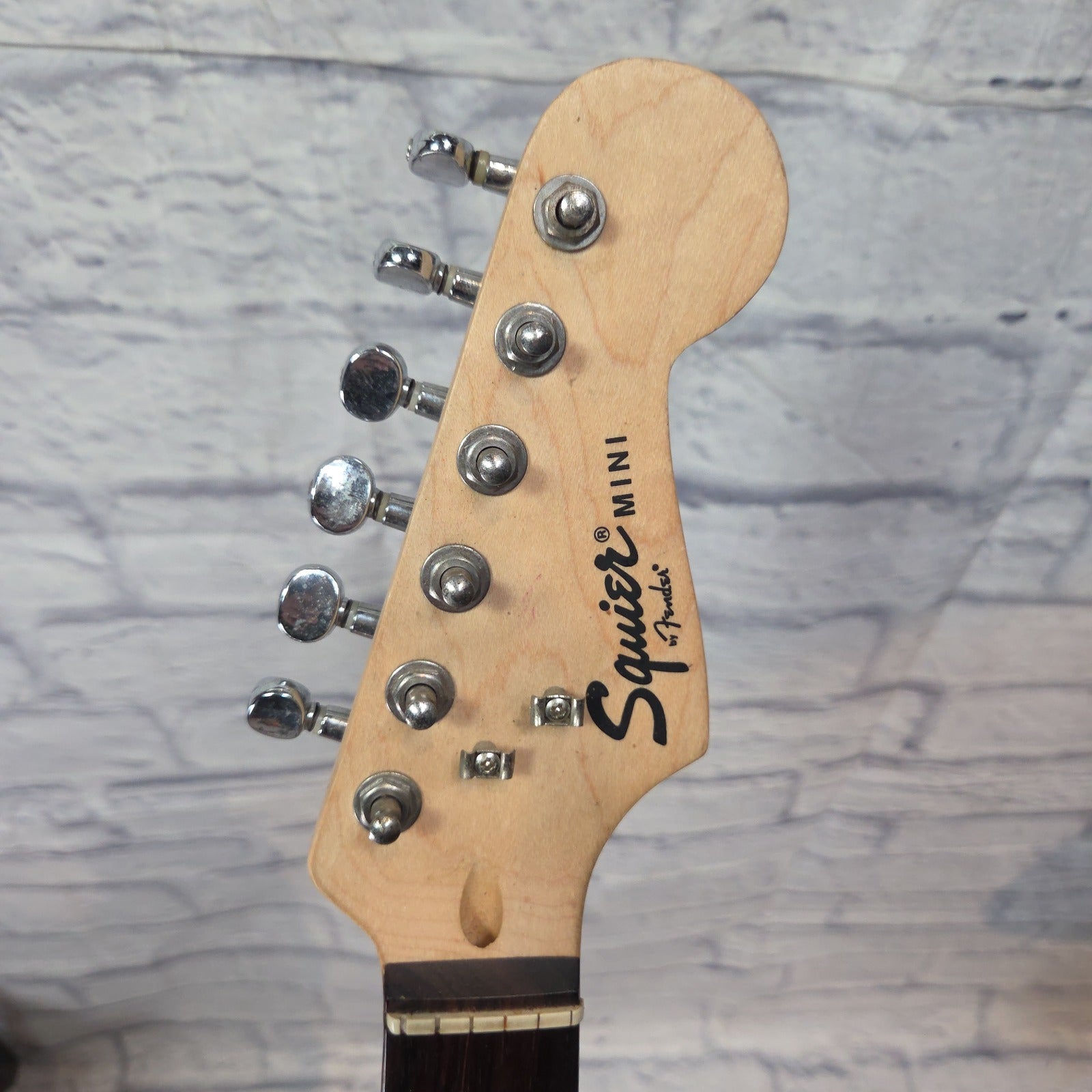Fender Fender Squier Mini Red Electric Guitar