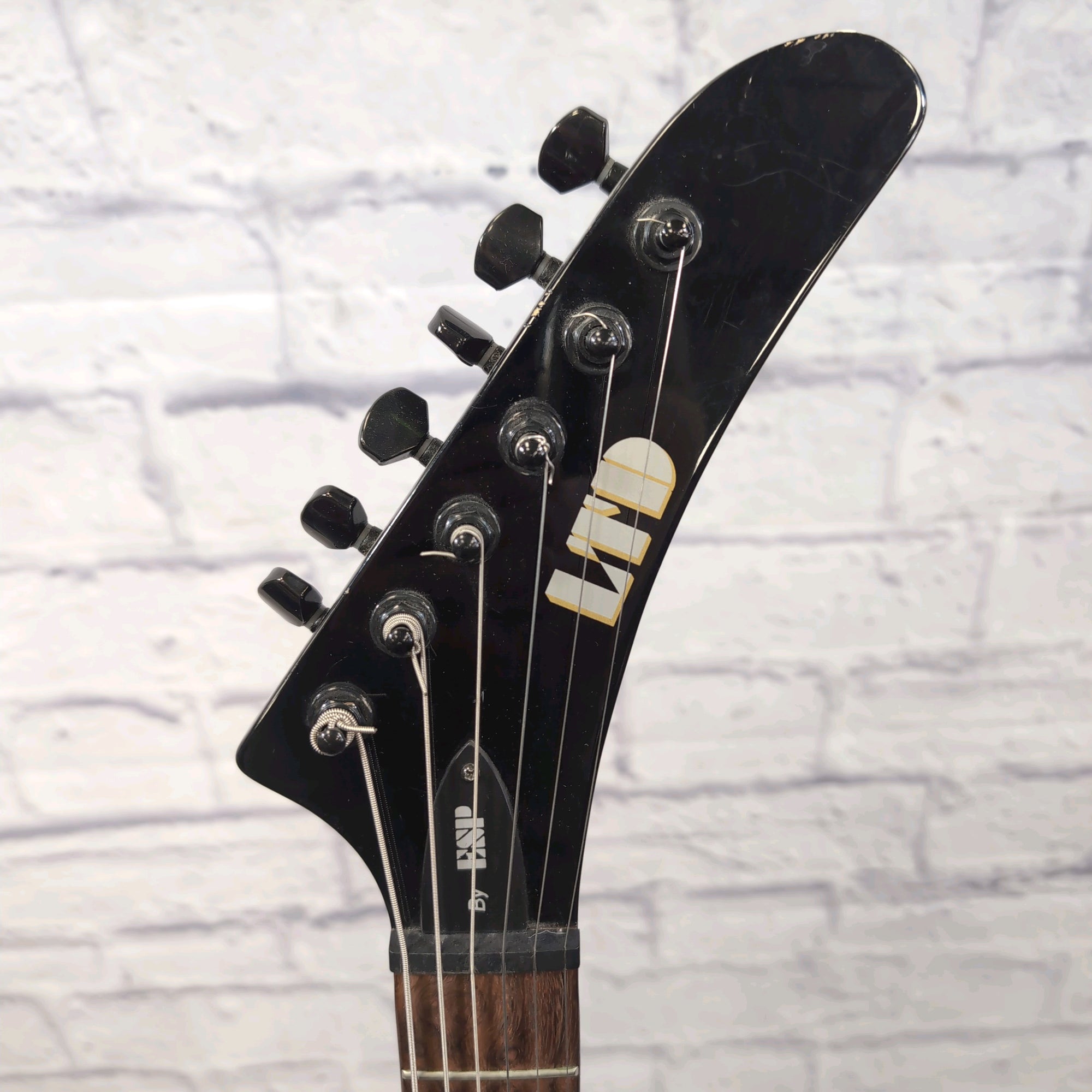 ESP LTDエクスプローラタイプ改 Extended Range - The ESP Guitar Company