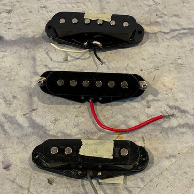 Unknown Black Strat Single Coil Pickup Set