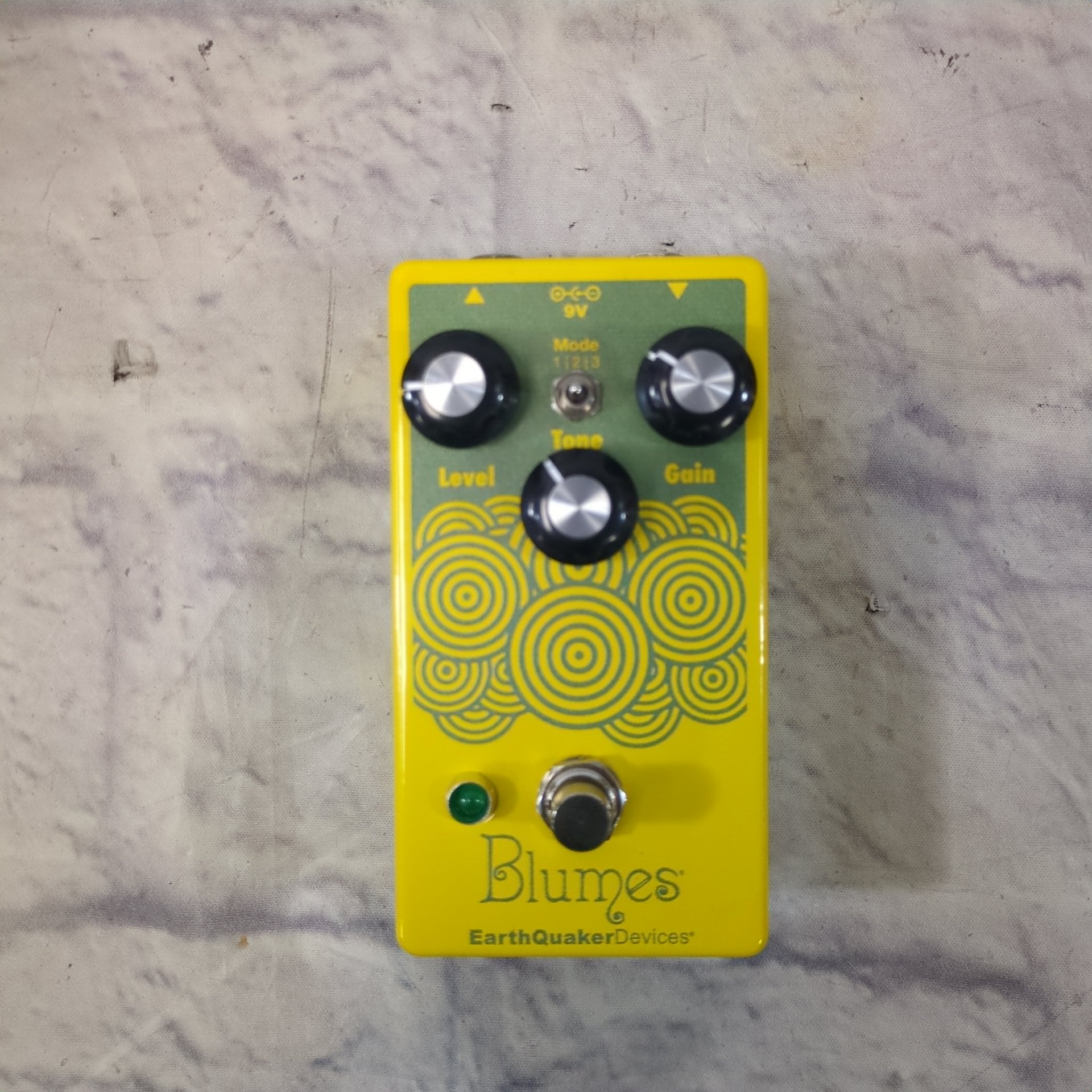 Earthquaker Devices Blumes Low Signal Shredder Bass Drive Pedal