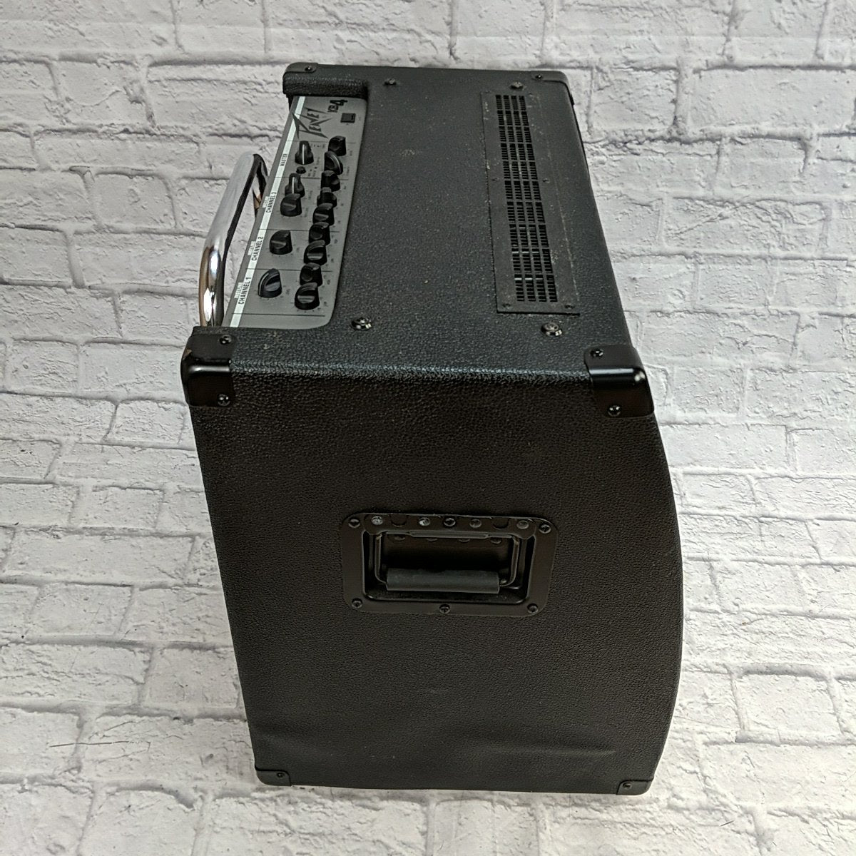 Peavey KB4 Keyboard Combo Amp with Telescoping Handle Wheels