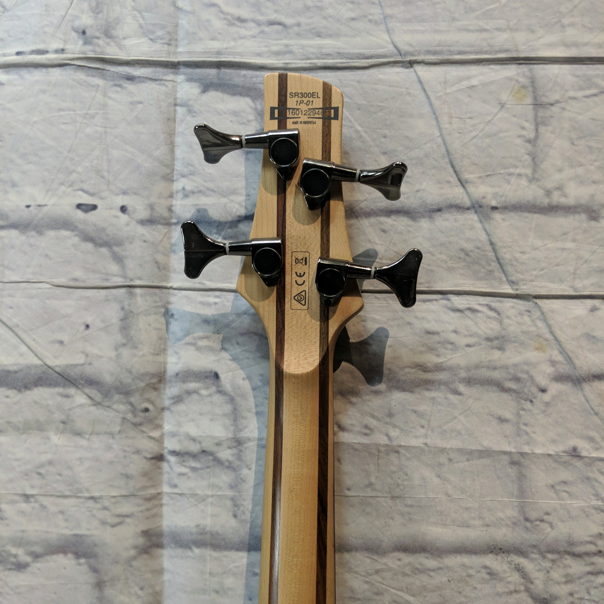 Ibanez SDGR SR300E lefty 4 String Bass Guitar